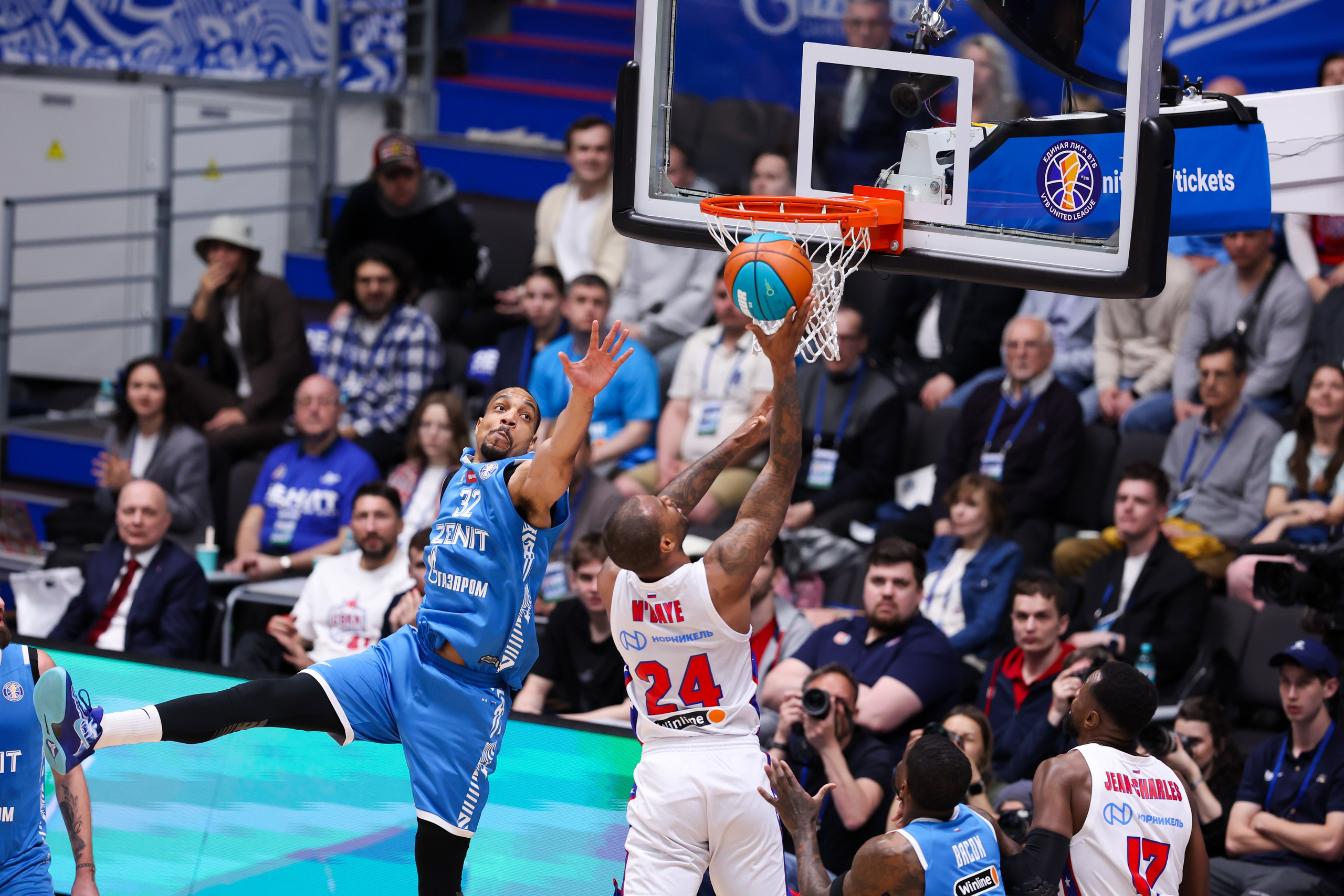 БК «Зенит» — БК «ЦСКА» финал ЕЛ ВТБ 1 игра 27.05.2025. Спортивный и репортажный фотограф Антон Тереханов