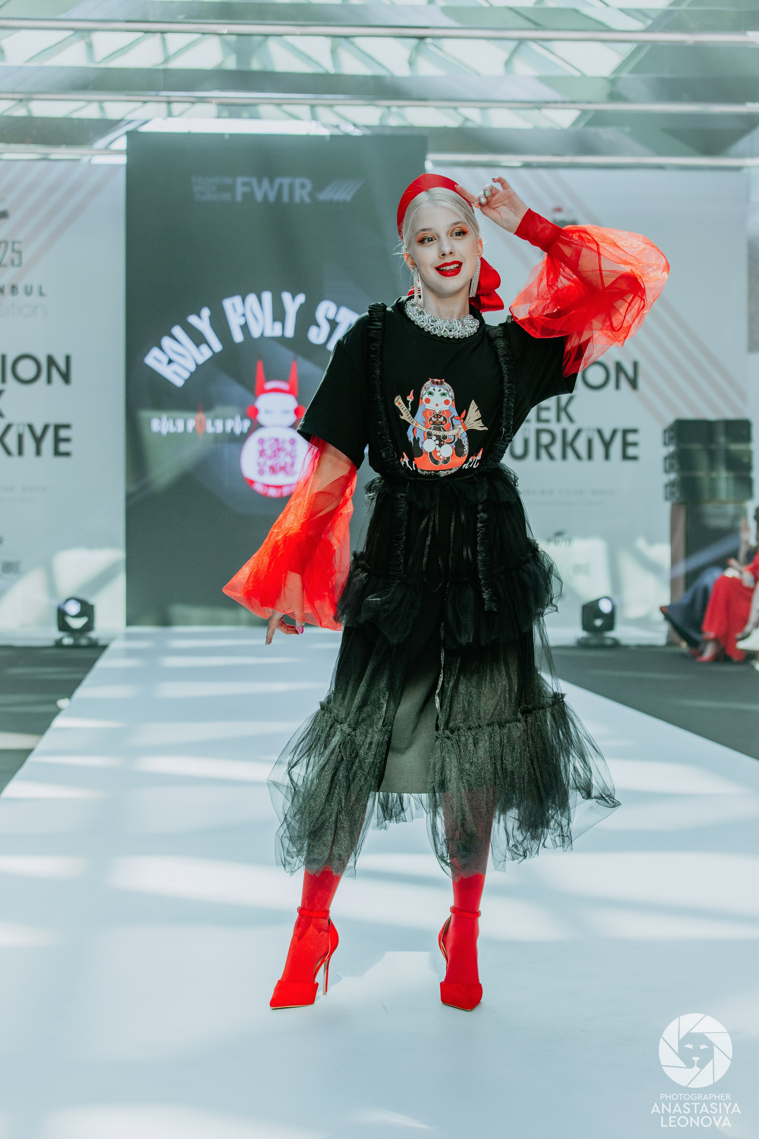 Fashion Week Türkiye [spring, 2025]. Anastasia Leonowa