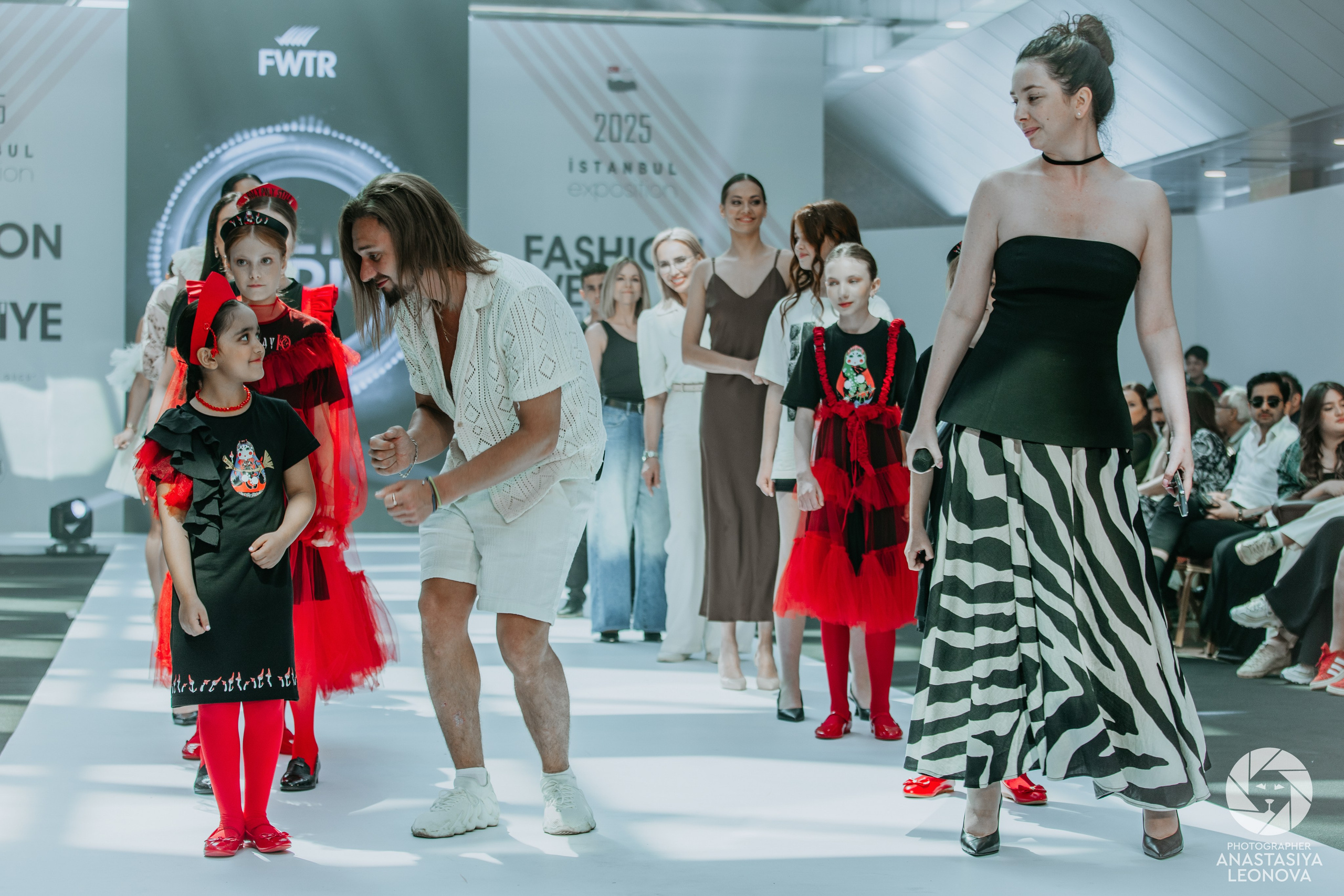 Fashion Week Türkiye [spring, 2025]. Anastasia Leonowa