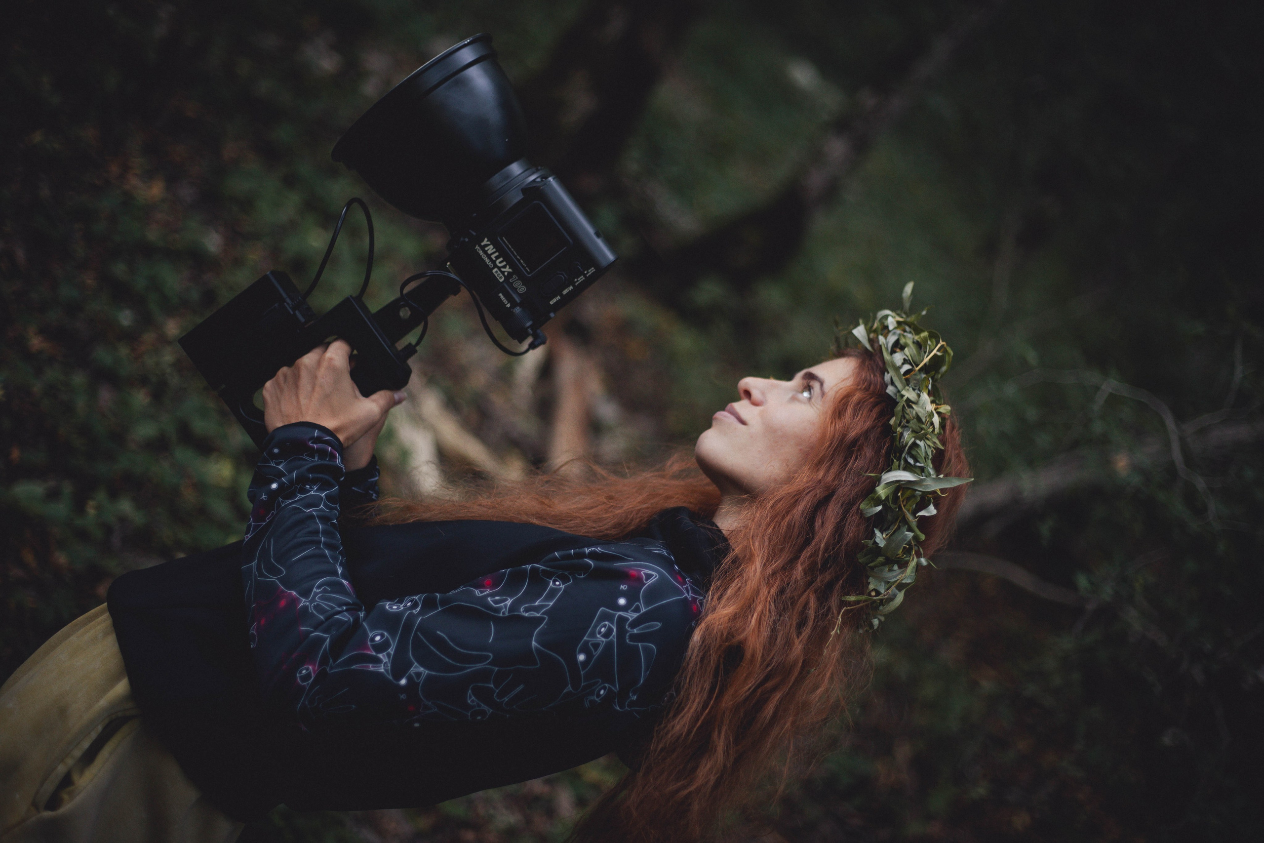 Клип. Уличный фотограф Города N