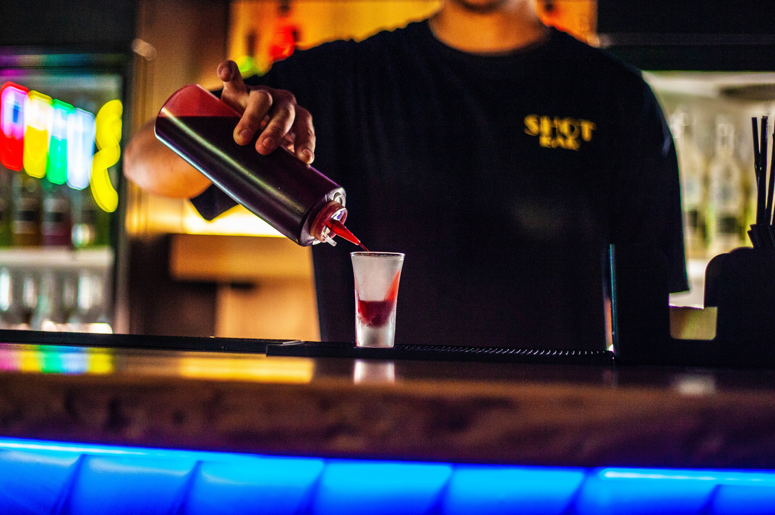 Шот Бар. Уличный фотограф Города N