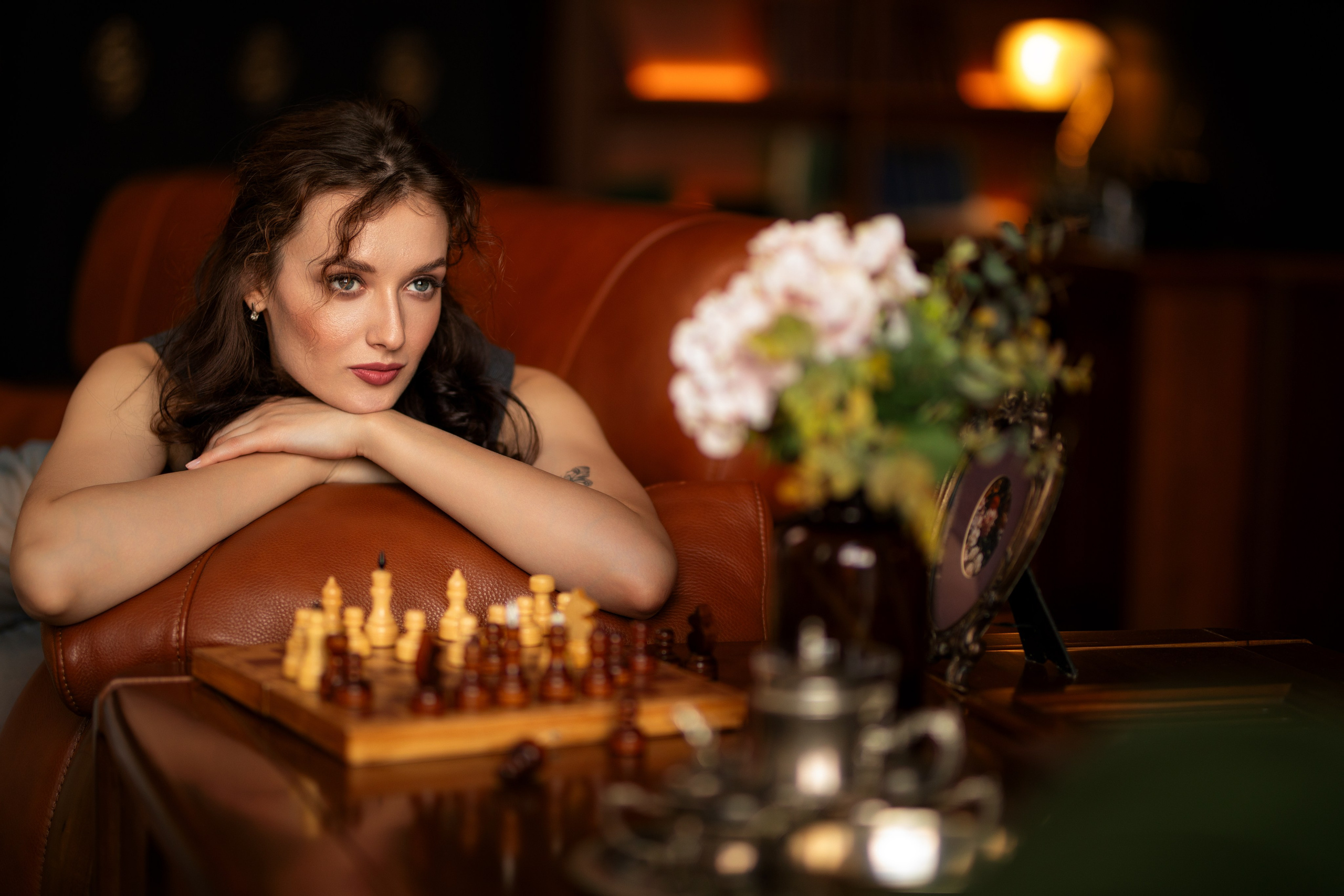 Фотосет с Анастасией в интерьере в формате «Я красивая». Дмитрий Шульгин, портретный фотограф в Воронеже