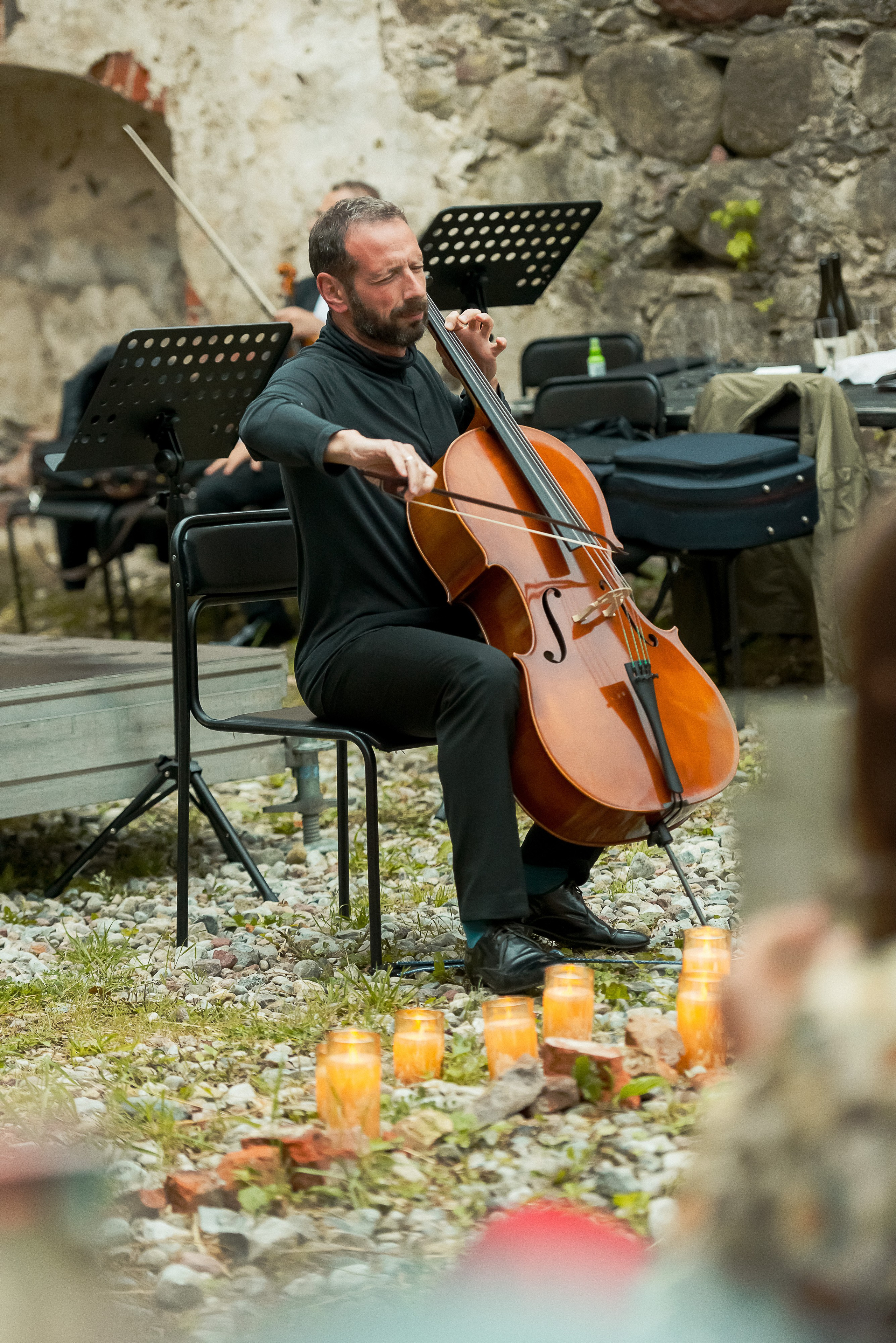 •Концерты. Фотограф Ксения Шевкопляс. г. Калининград. Кинематографический стиль — эстетика и истории, рассказанные через объектив