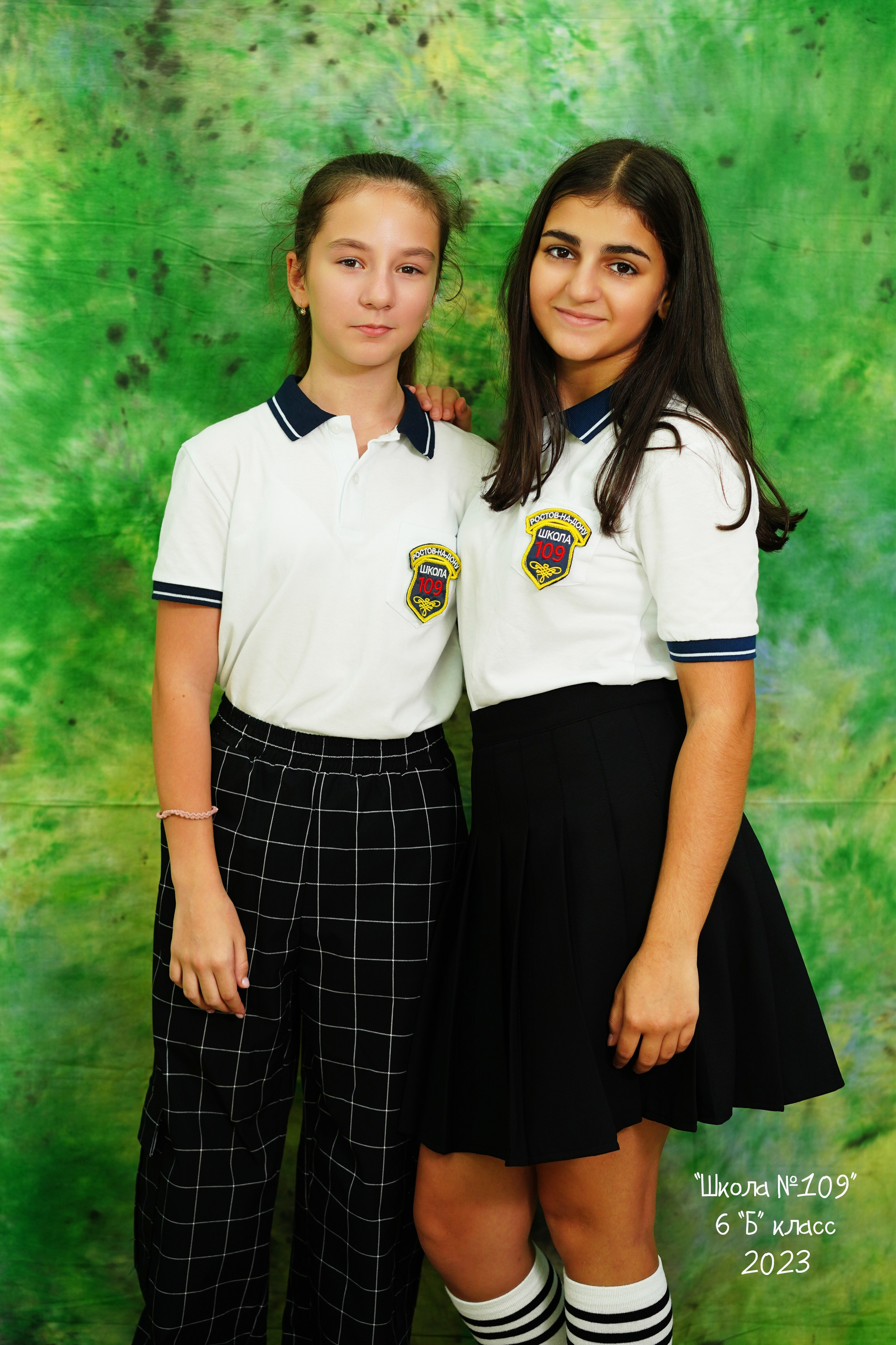 Мелкие группы / старшие классы. MEMENTO.Выпускные альбомы, школьные, юбилейные и другие книги. Ростов-на-Дону