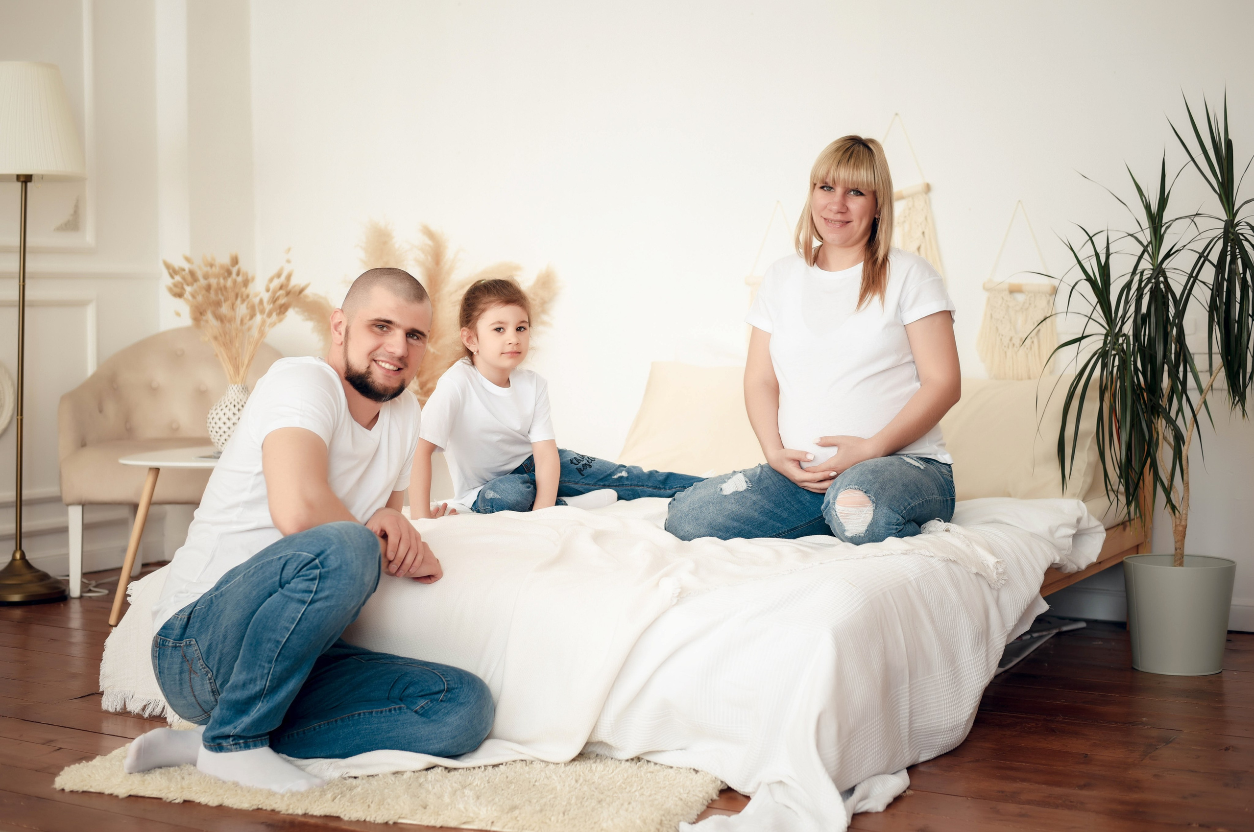 Фотосессия беременности (семейная съемка). Свадебный, семейный, детский, контент фотограф в Омске Максим Ильин