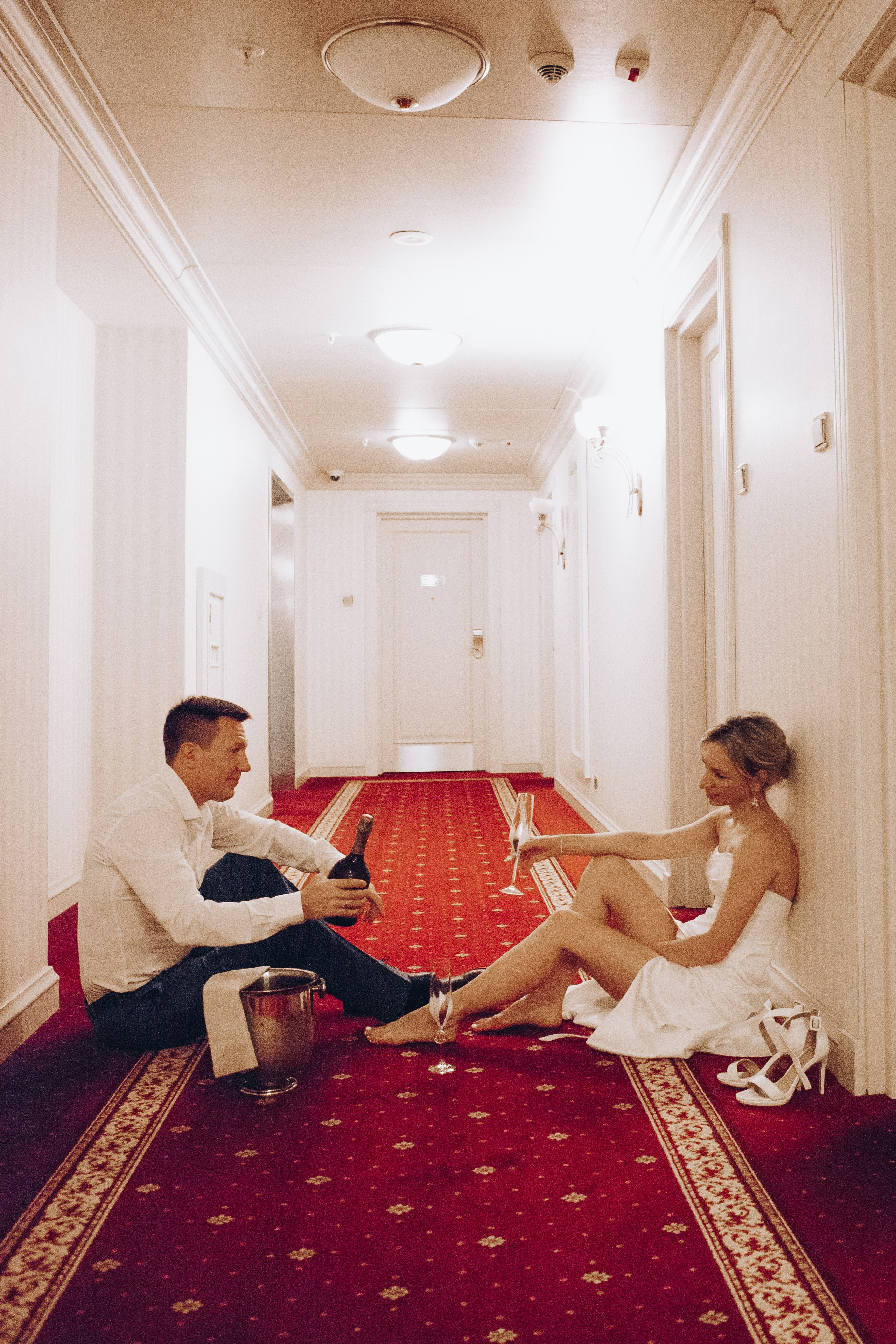 Утро невесты и фотосессия в гостинице radisson collection hotel moscow бывшая гостиница украина. Фотограф Ольга Ефремова