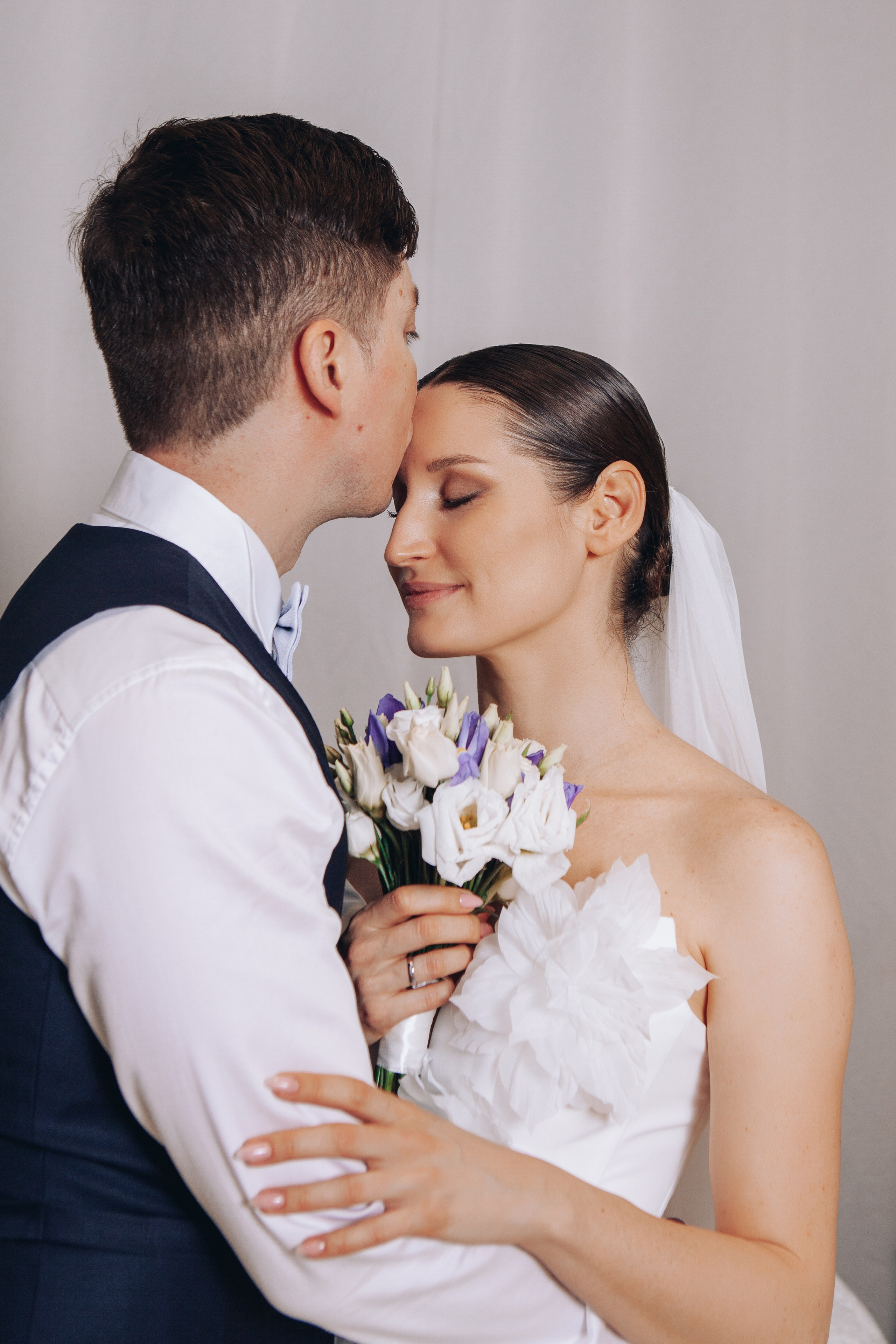 Фотосессия жениха и невесты в шипиловском загсе. Фотограф Ольга Ефремова