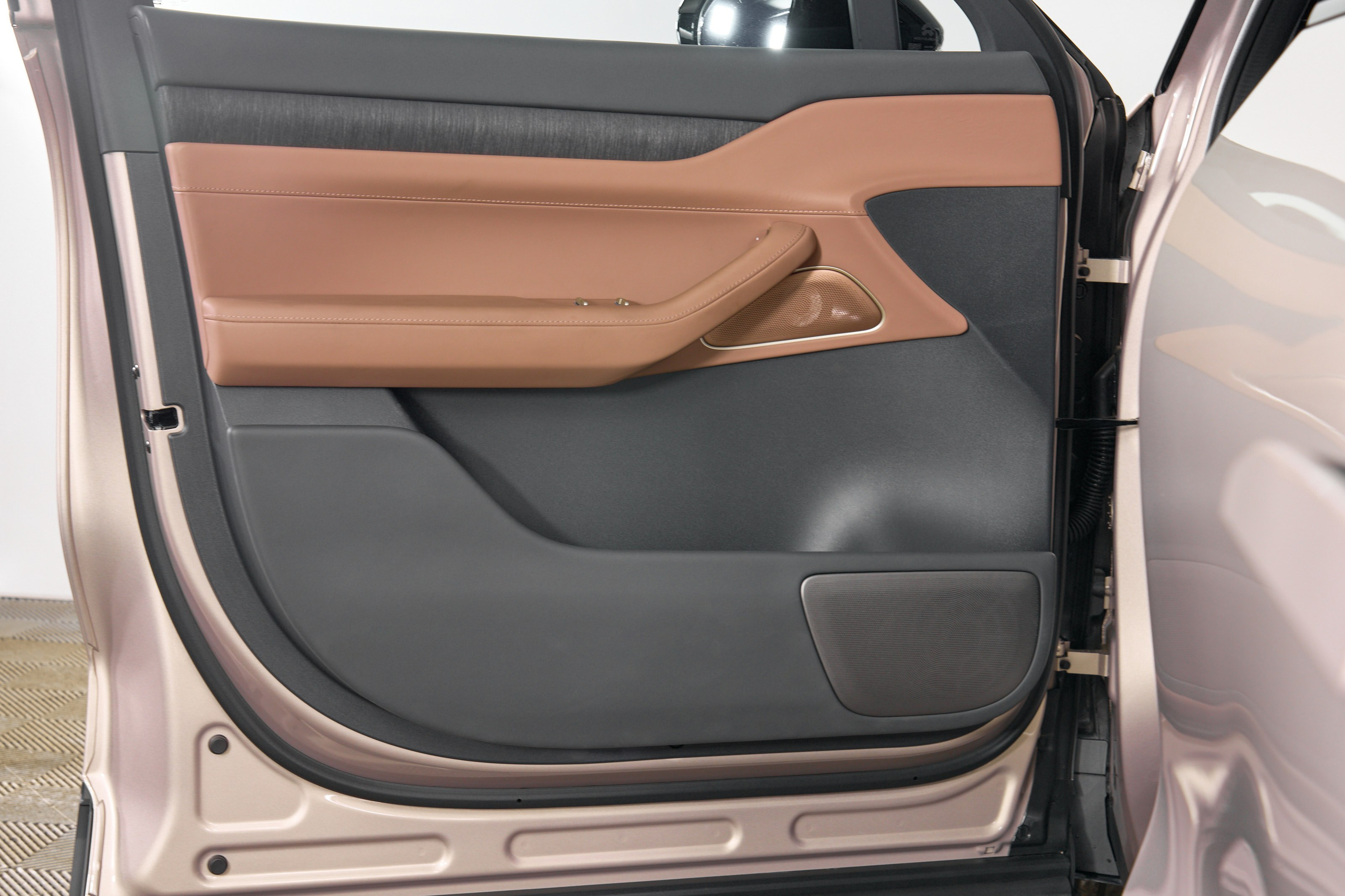 NIO ES8. Фотограф Николай Прокофьев модельные тесты в Москве