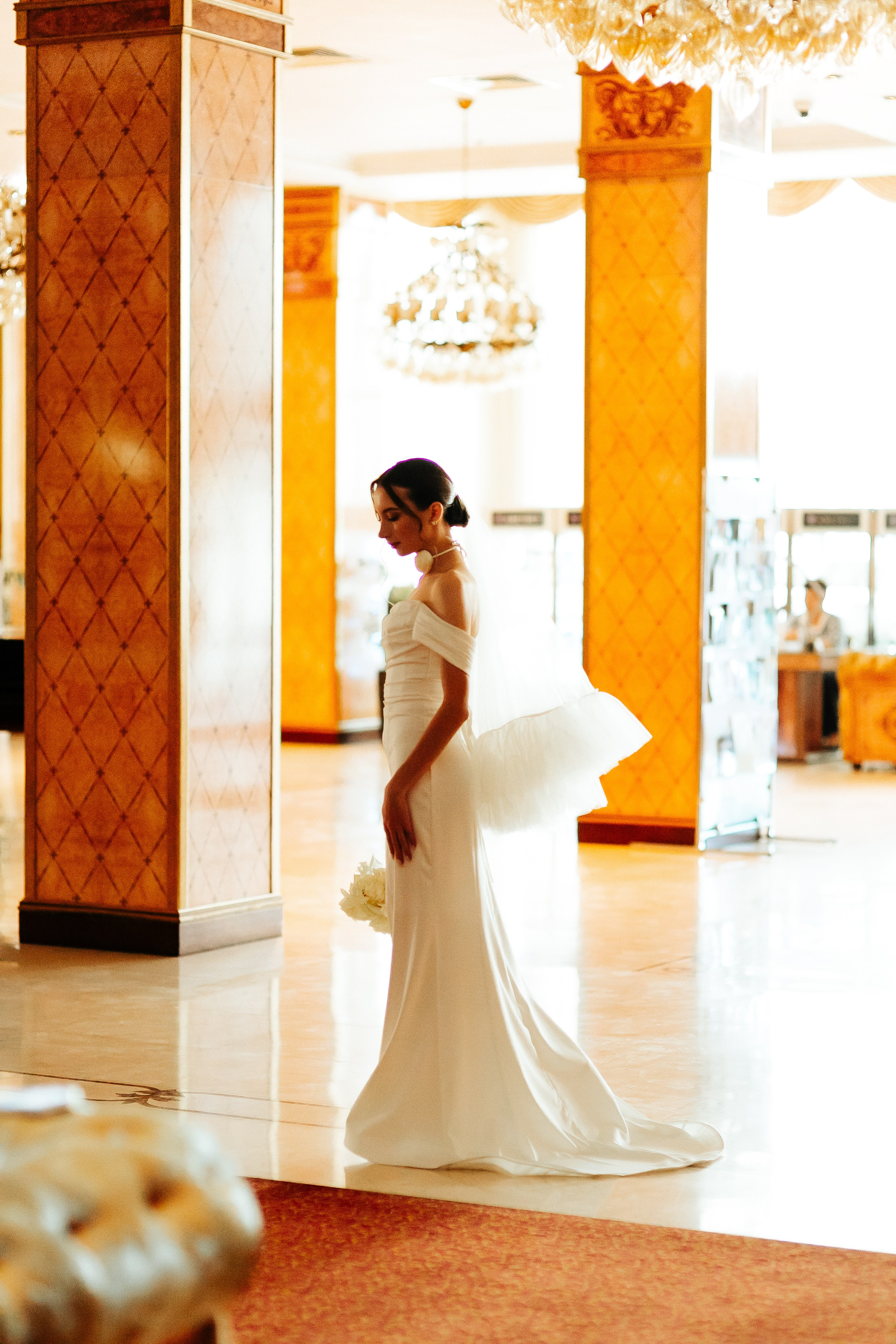 Свадебная осенняя фотосессия Ивана и Лидии в городе. Свадебный и репортажный фотограф в Ярославле и Санкт-Петербурге Роман Микрюков