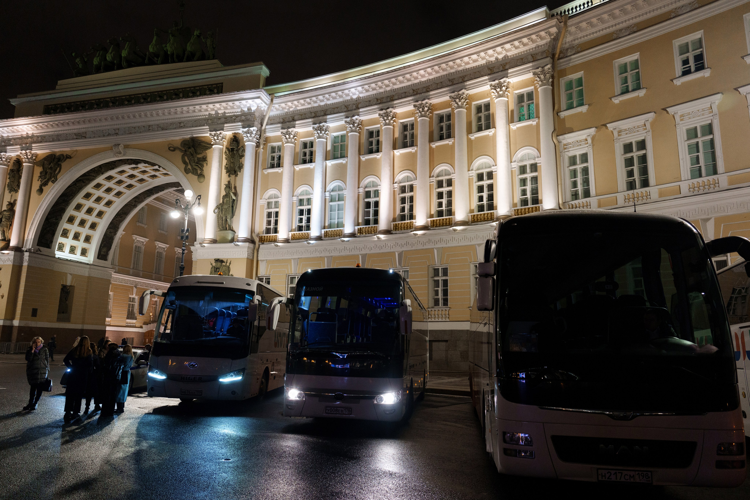 Форум объединенных культур Главный штаб, БДТ, Гранд Европа. Андрей Сухинин репортажный свадебный фотограф Санкт-Петербург