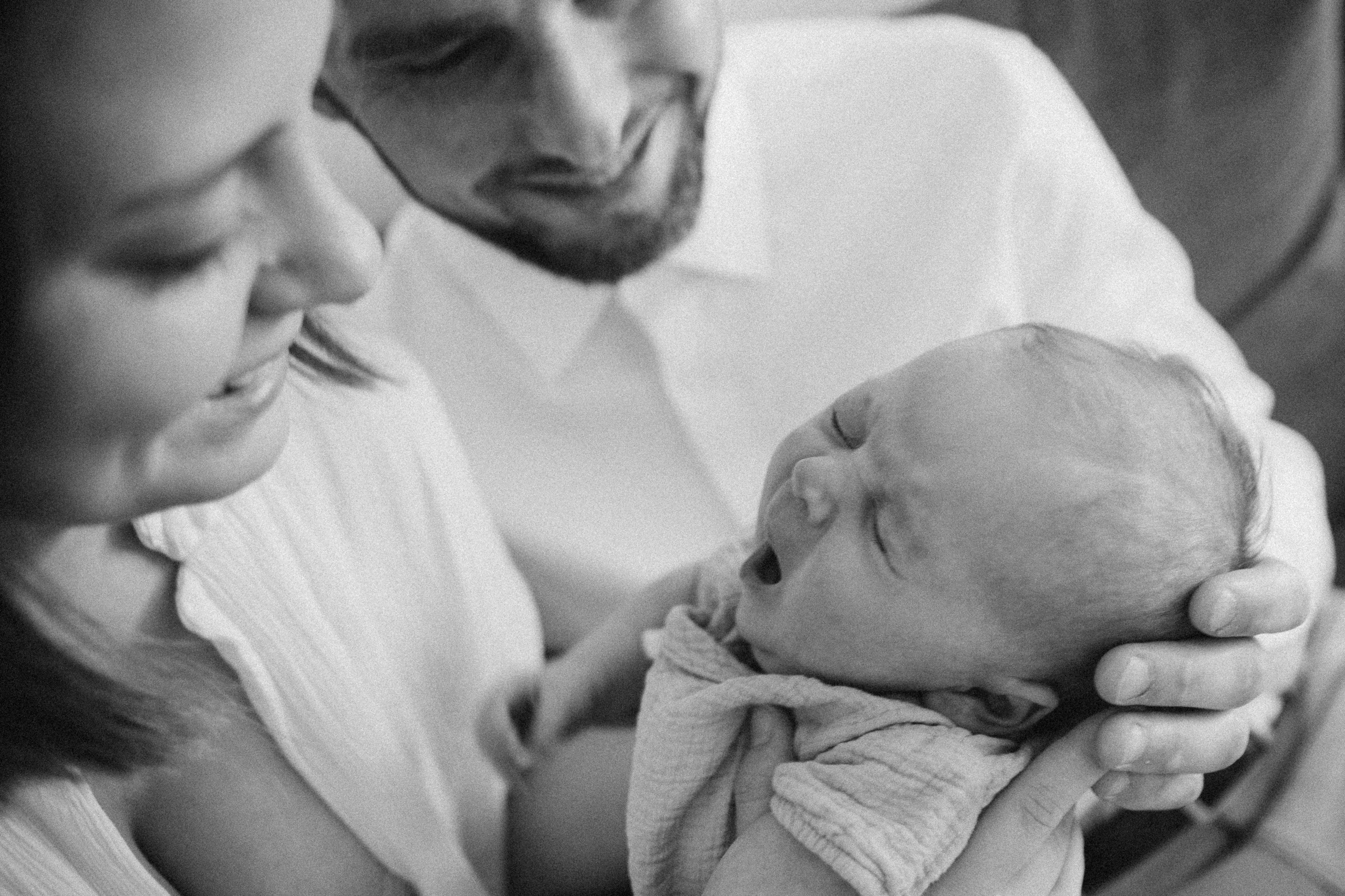 Séance newborn Sasha. Photographe des familles et enfants à Nantes et alentours