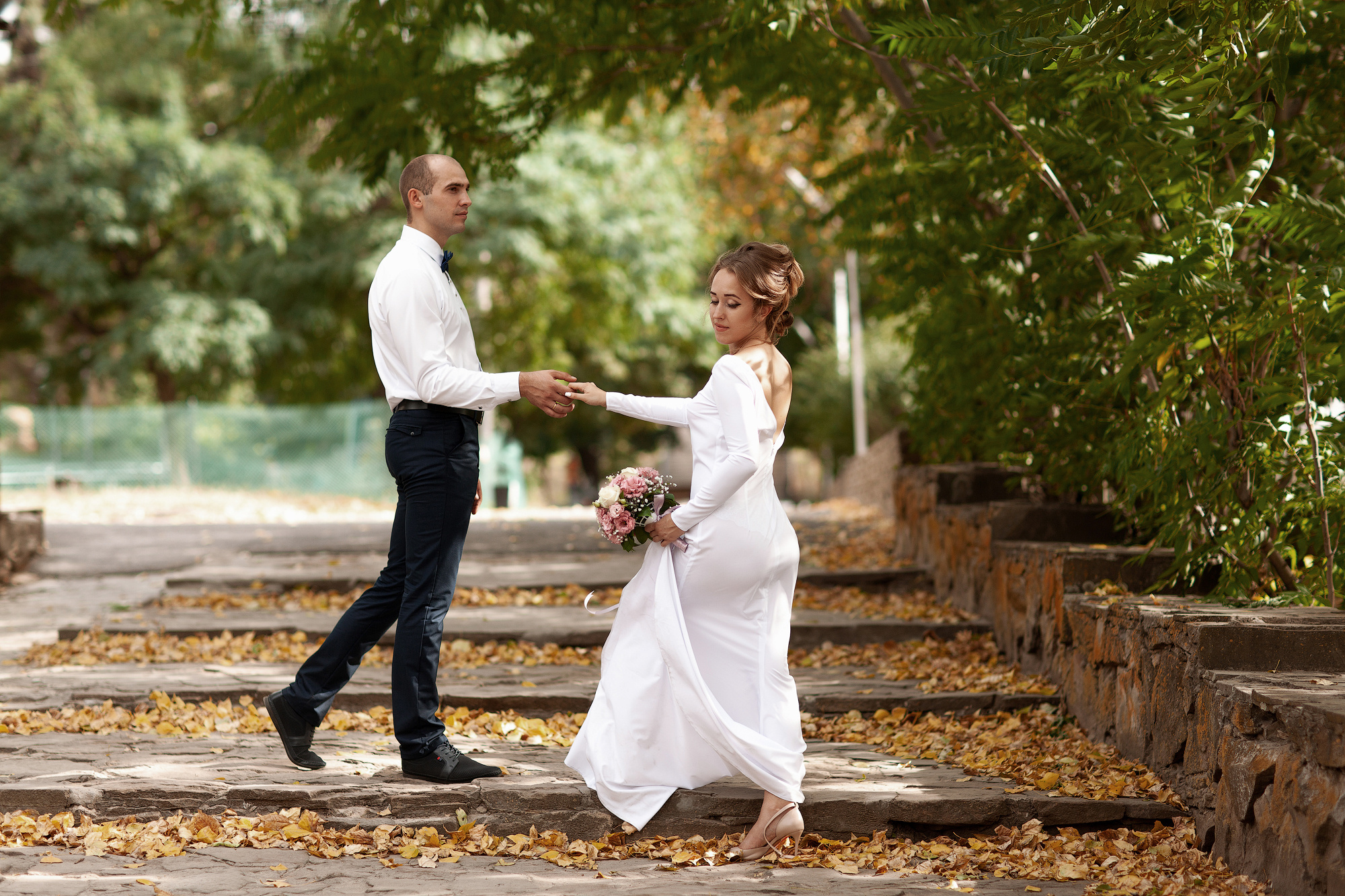Свадебная прогулка по городу Белая калитва. Фото видео съёмка в Белой Калитве дуэт Герман и Инна