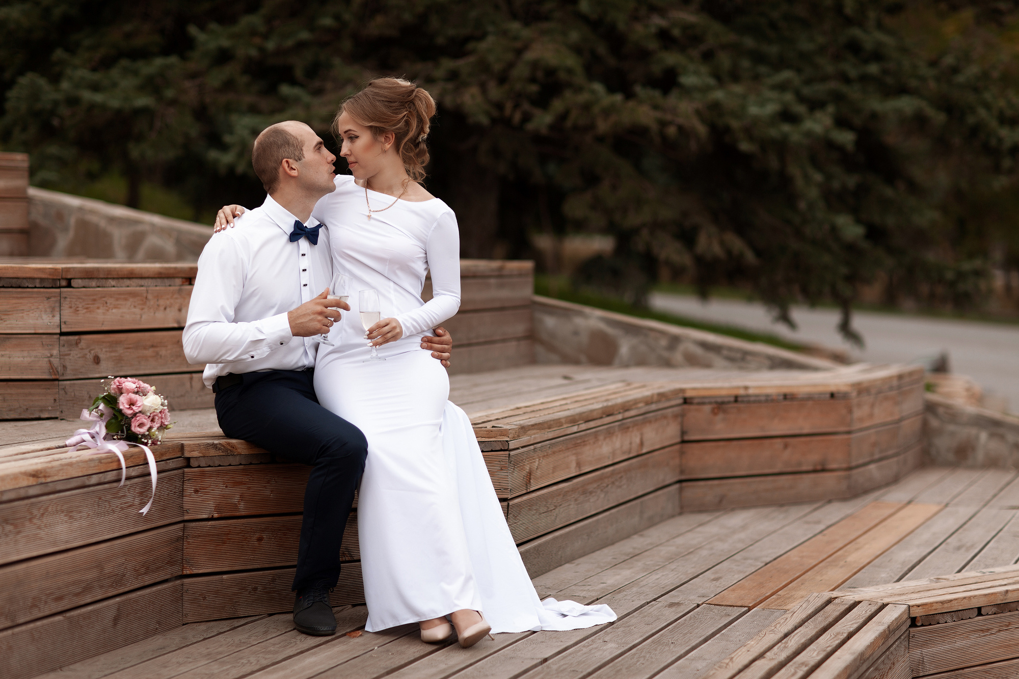 Свадебная прогулка по городу Белая калитва. Фото видео съёмка в Белой Калитве дуэт Герман и Инна