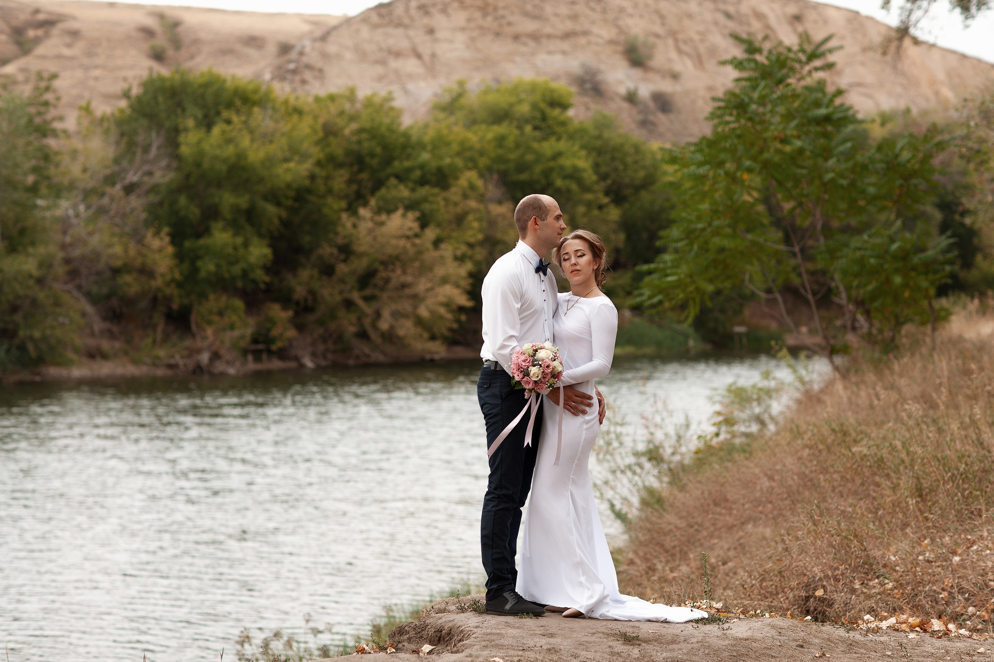 Свадебная прогулка по городу Белая калитва. Фото видео съёмка в Белой Калитве дуэт Герман и Инна
