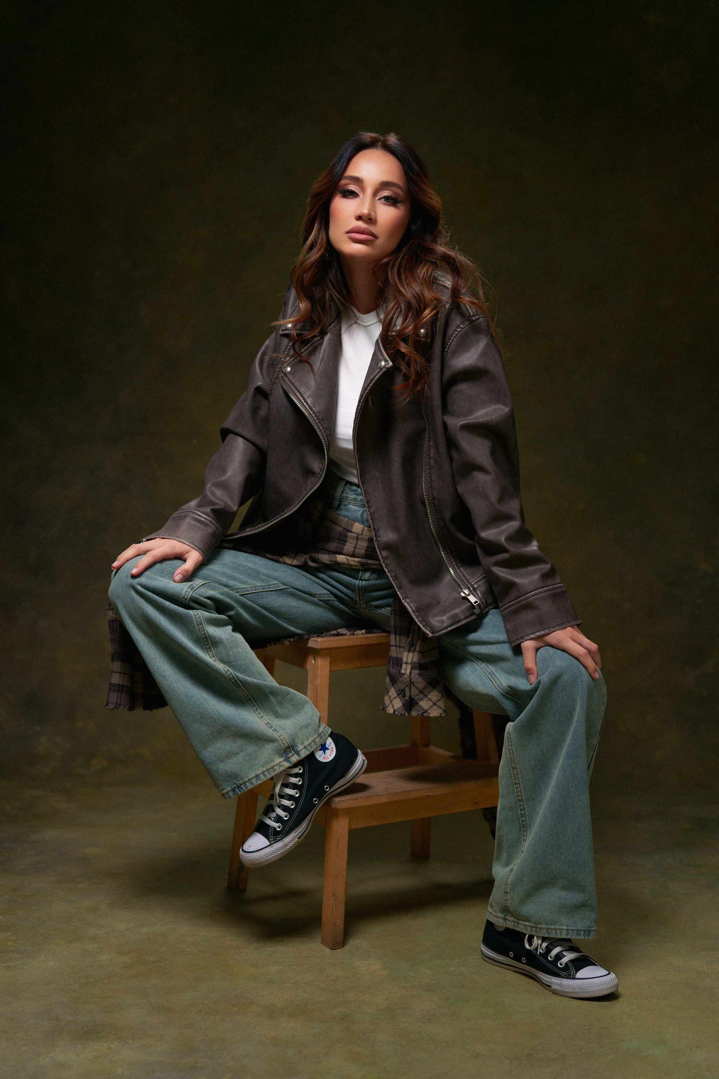 Портрет в студии, контент для блога, экспертная фотосессия | женский портрет | фотосессия в студии | фото контент для блога | экспертный блог визуал | контент инстаграм | экспертная съемка | контент фотосессия | личный блог визуал | личный бренд визуал | контент фотосессия | идеи фотосессии для контента | фото для блога | женский экспертный блог | фотосессия для личного бренда | бренд съемка