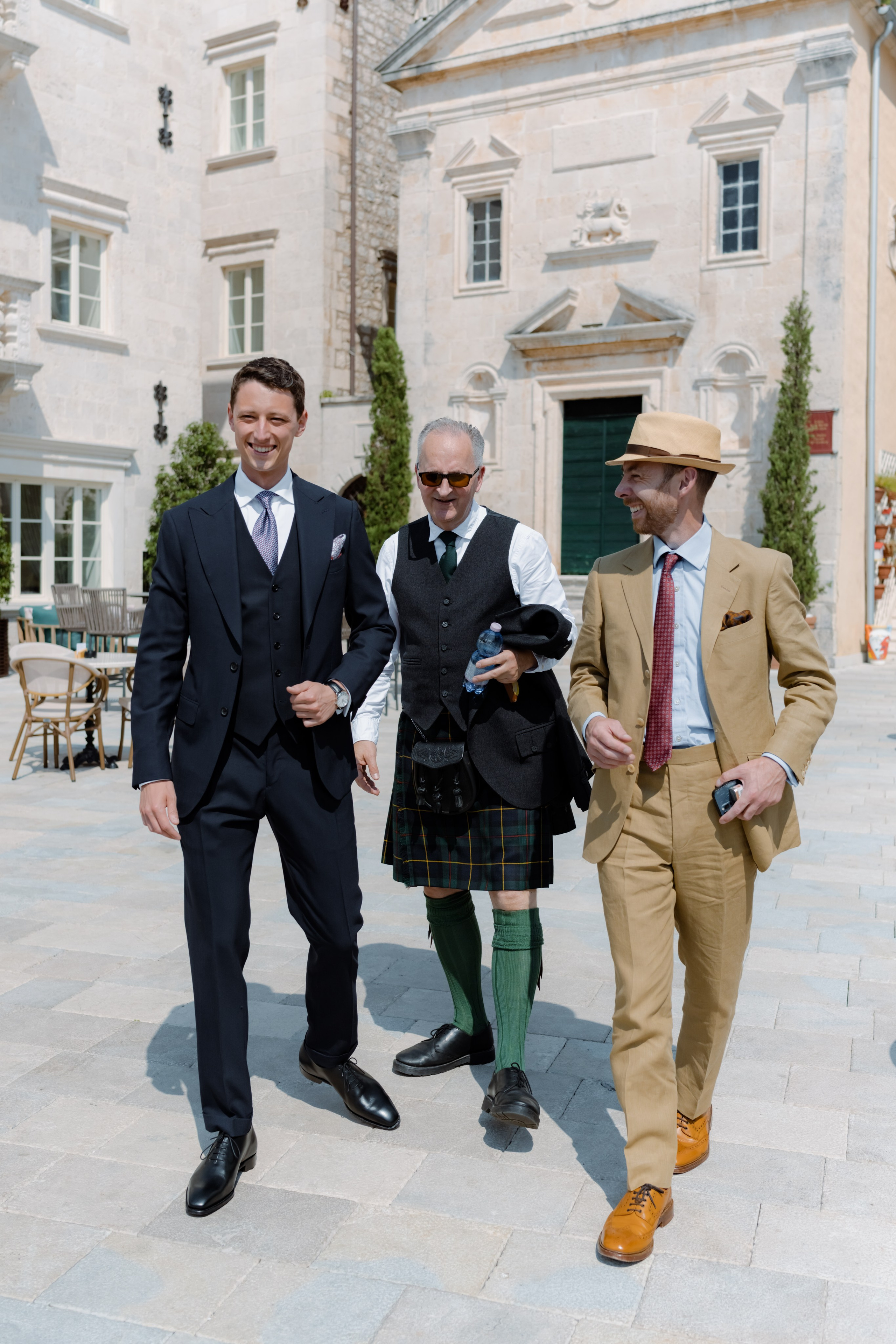 Viktor-Daniela. Elopement Wedding Photographer