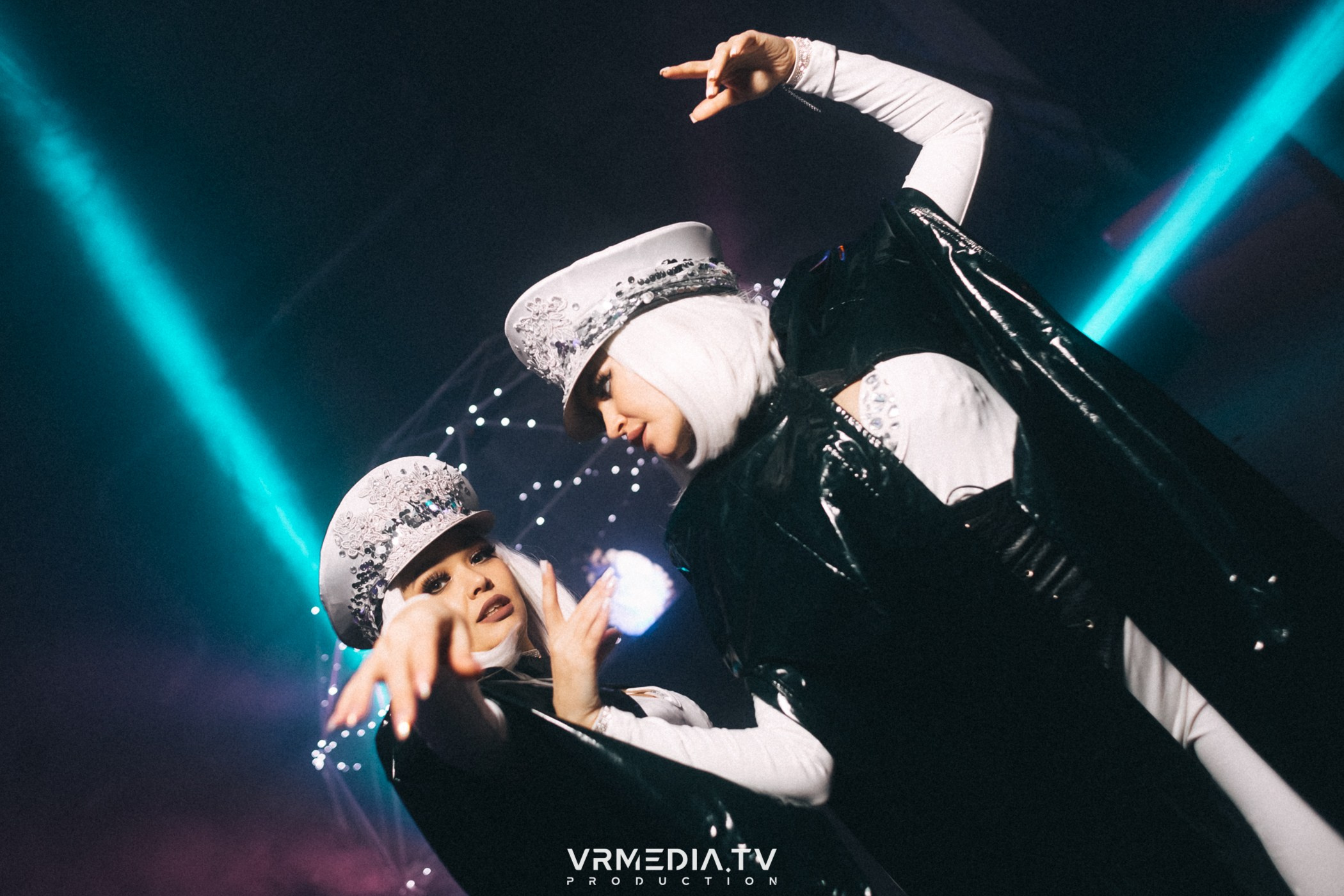 WEEKEND HALL в культурном пространстве «Редакция»