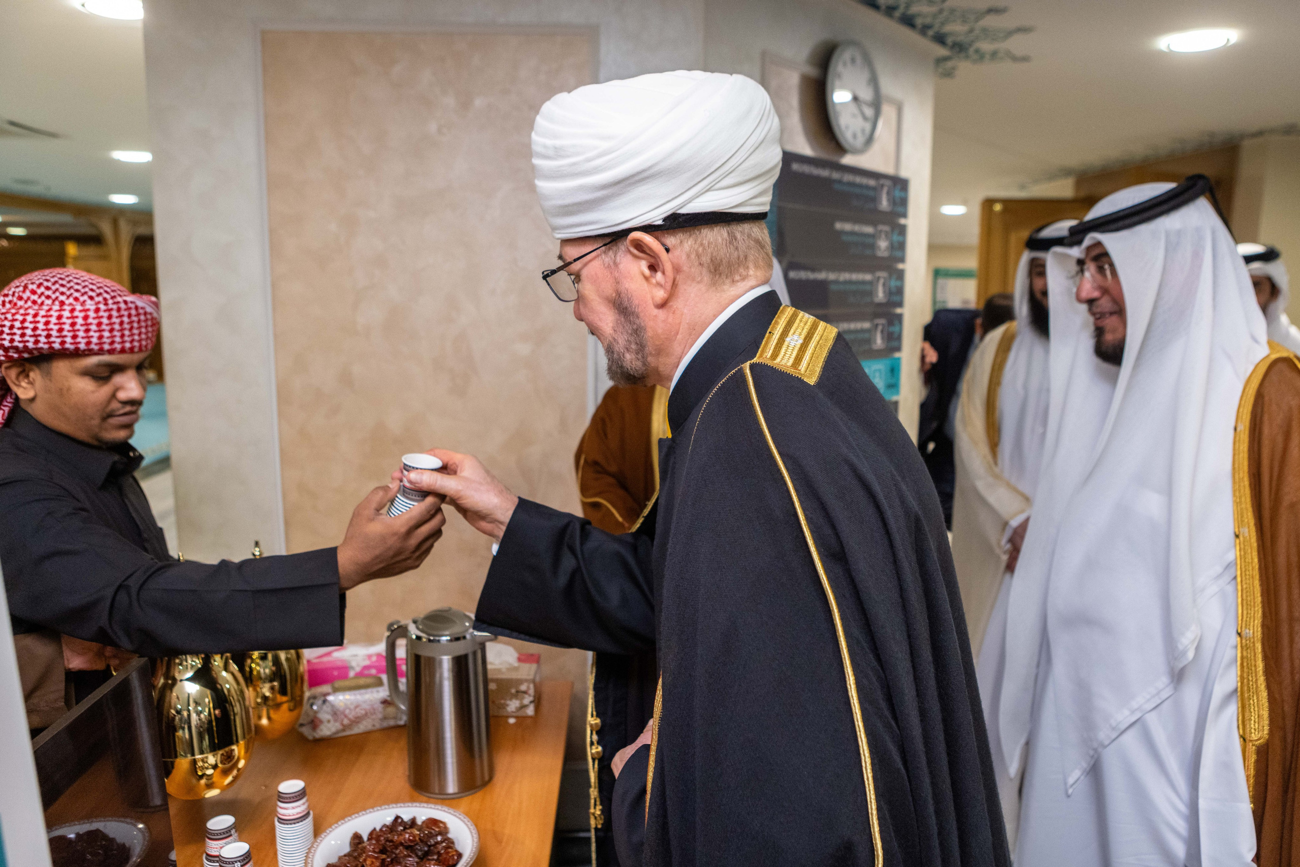 Открытие выставки Мир Корана. Рекламный, предметный, репортажный, семейный фотограф и художник в Москве