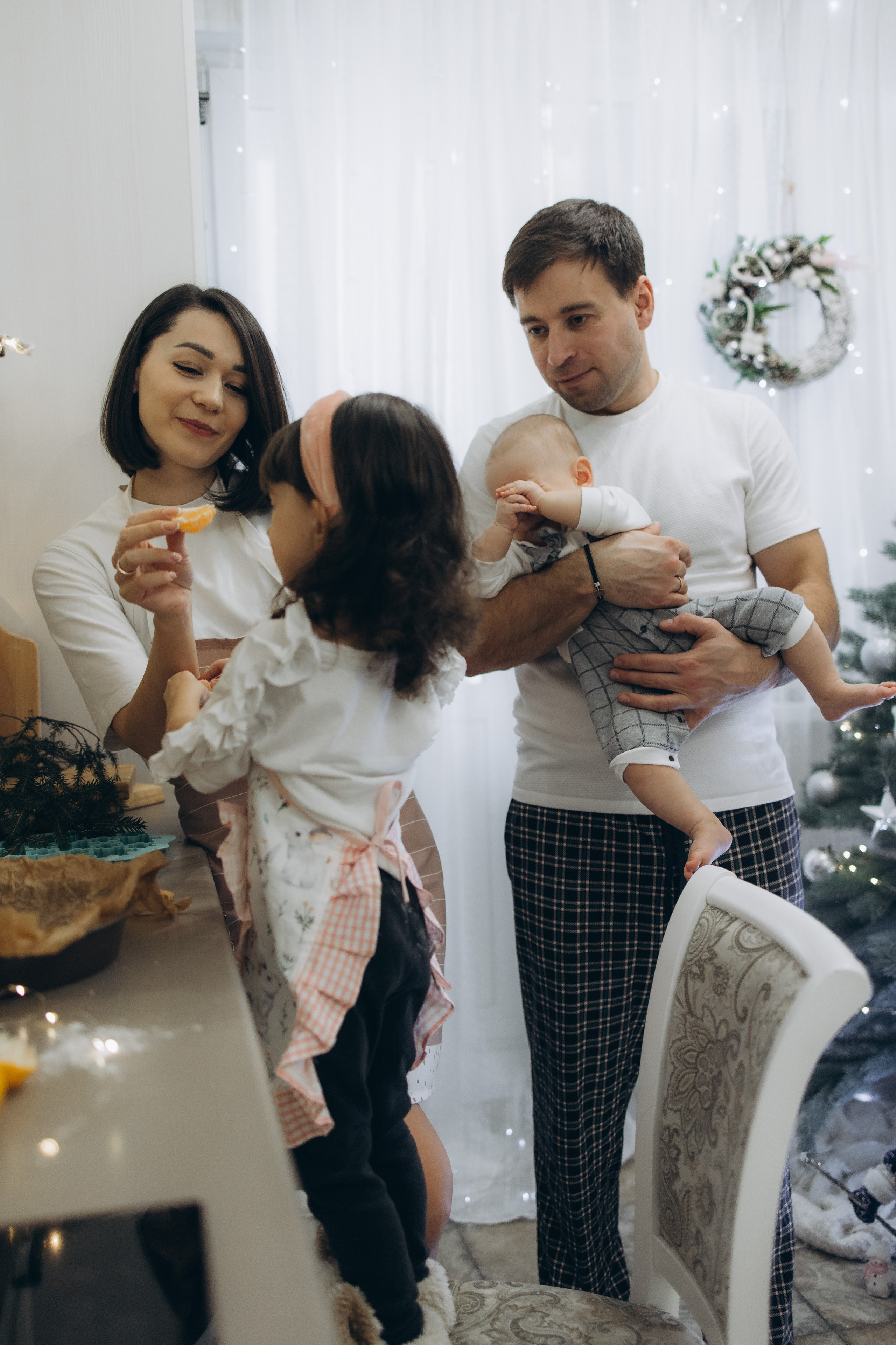 Маша, Женя, Ариана и Мирон. Семейный фотограф в Москве Виктория Ястребинская