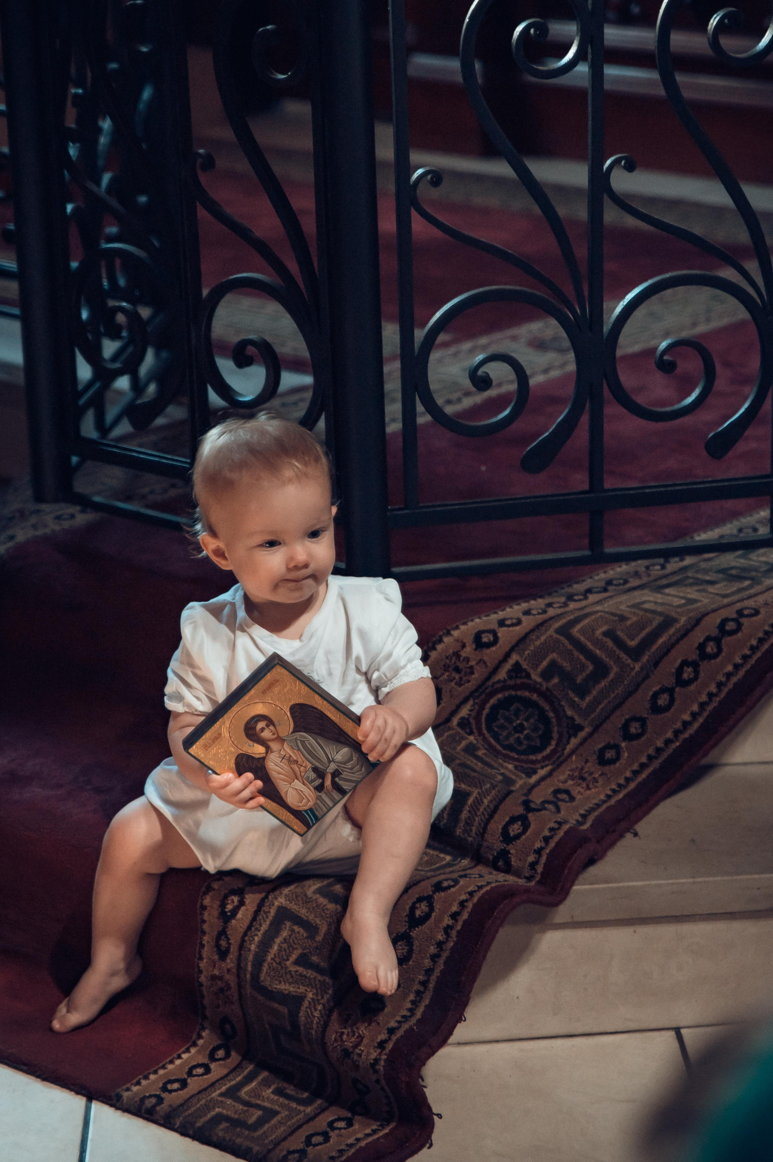 Фотограф в храме. Дарья Нетреба Фотограф на Крещение, Венчание Псков и область