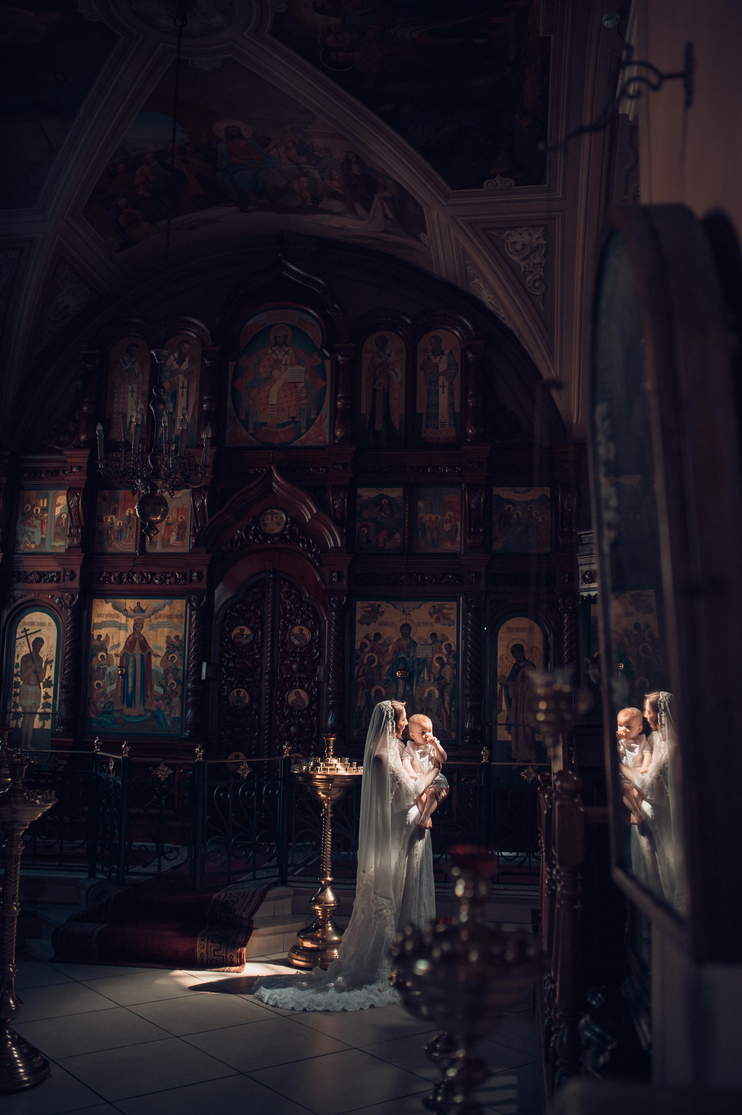 Фотограф в храме. Дарья Нетреба Фотограф на Крещение, Венчание Псков и область