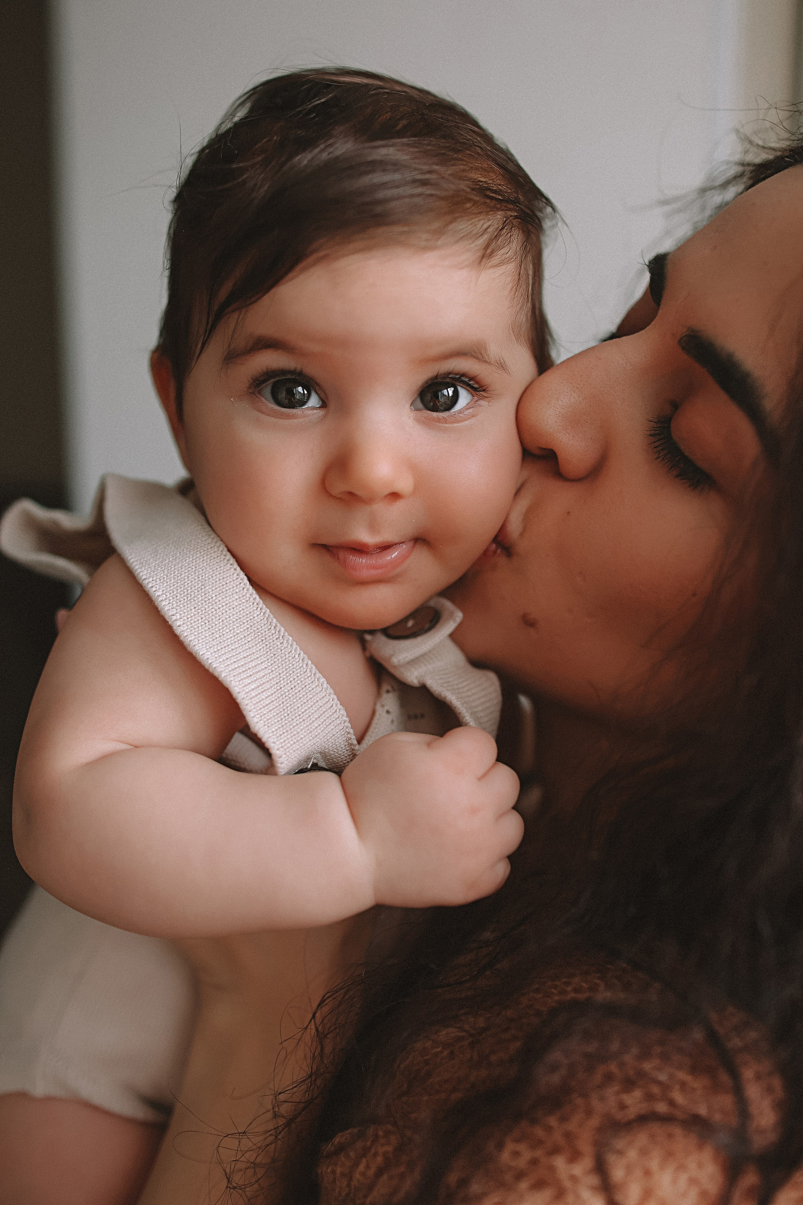С малышкой. Семейный фотограф Тюмень, фотограф на роды Салмина Мария
