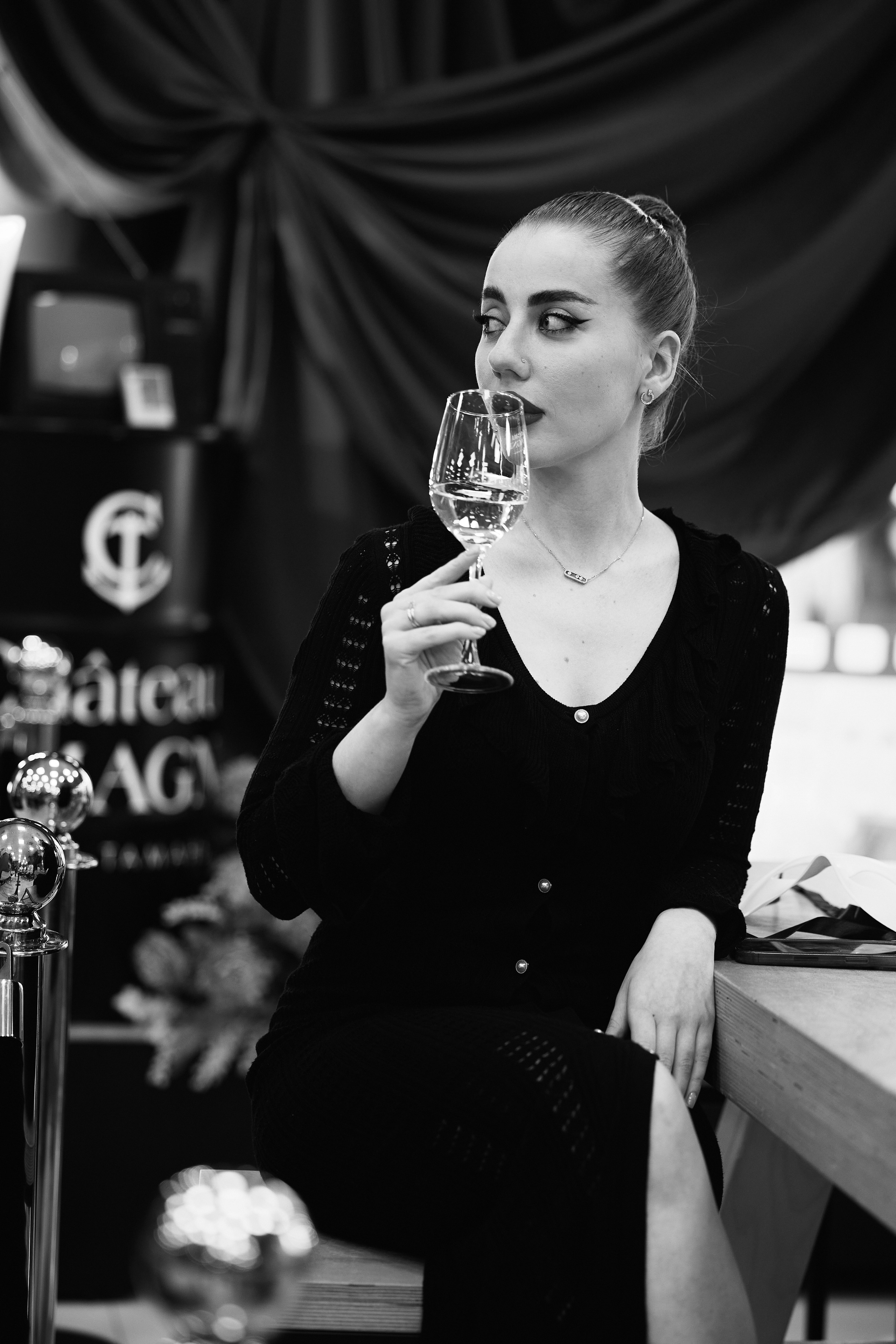 Иммерсивный спектакль в Винном клубе CHATEAU TAMAGNE 21.05. Свадебный репортажный фотограф краснодар максим дремов дрёмов фотосессия студия цена