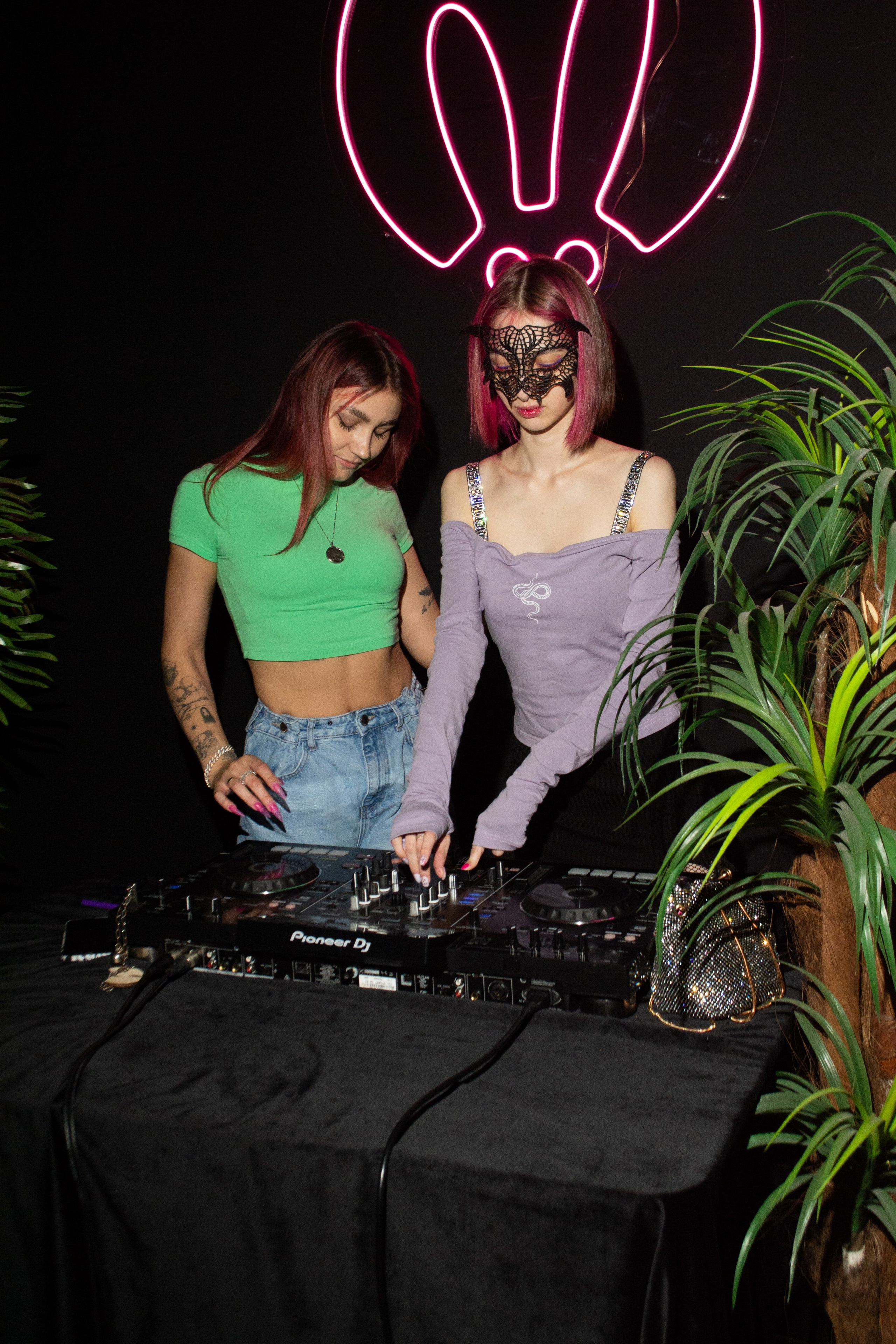 Gallery Pink Rabbit Event. VICTORIA SHU