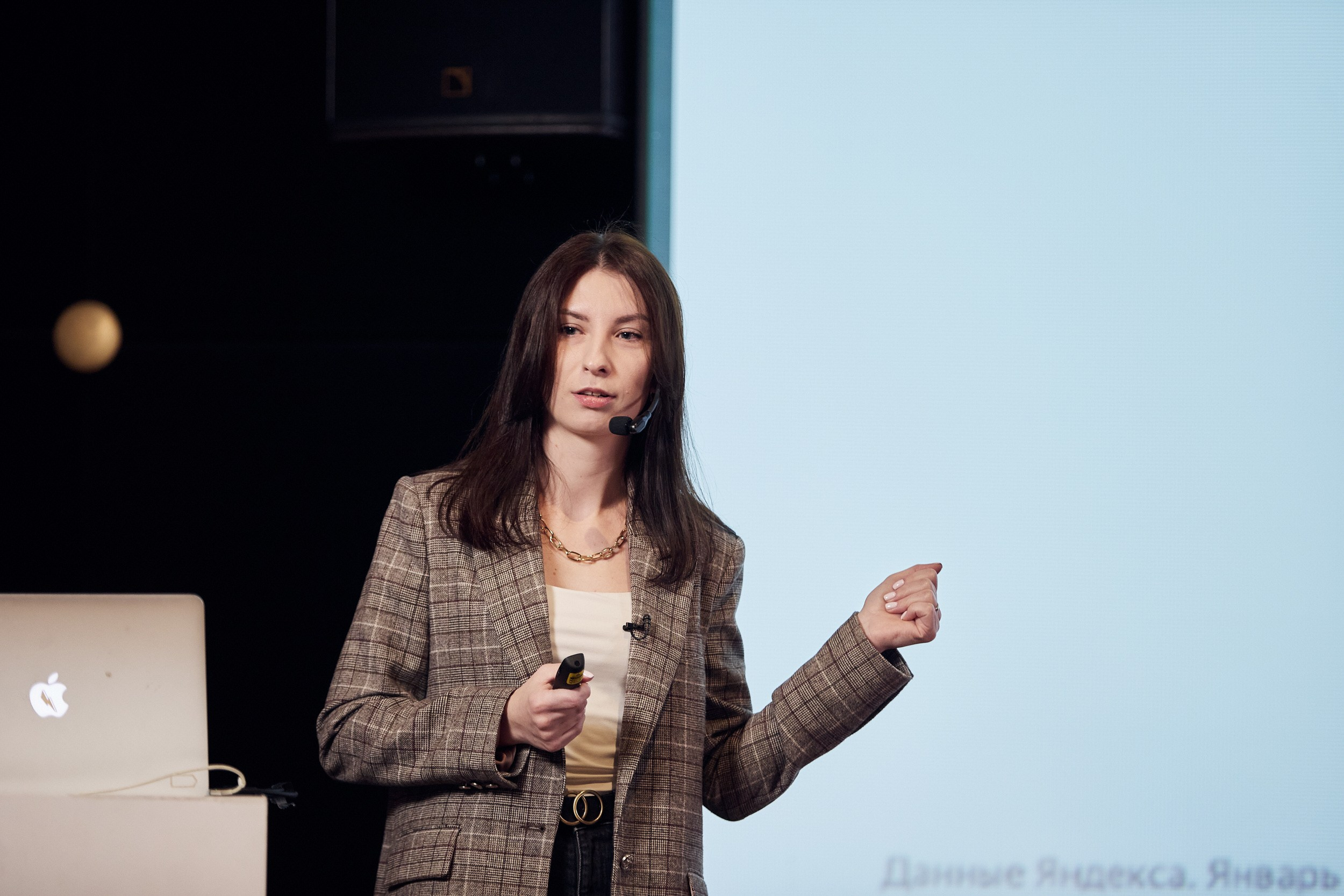 Фотограф на конференцию. Контент для бизнеса в Екатеринбурге Полдень Медиа