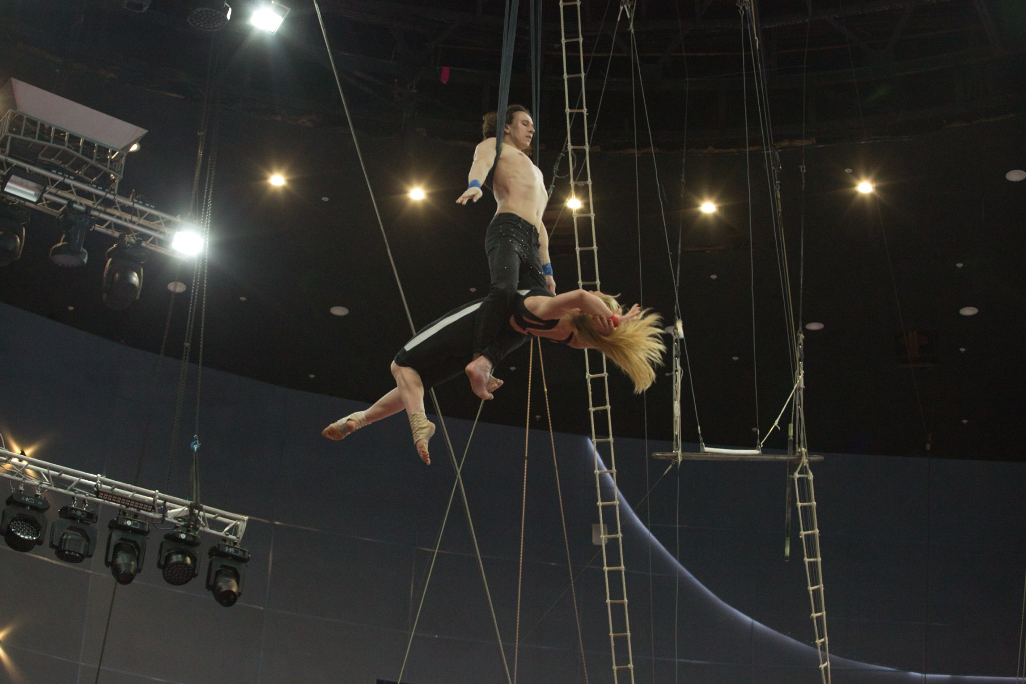 СПОРТ и ЦИРК. Портретный, свадебный, репортажный фотограф во Владивостоке Юлиана Джули Фокс