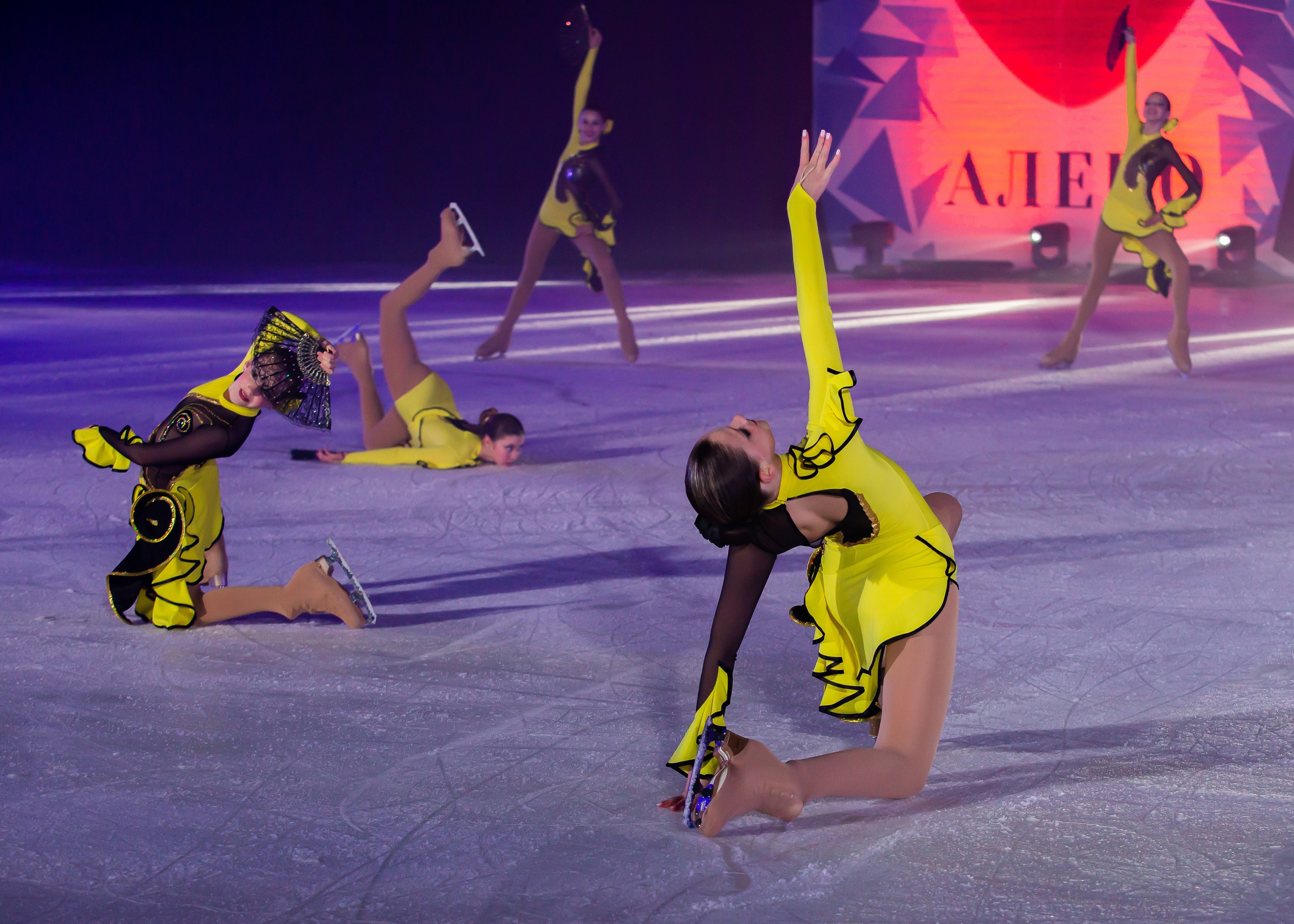 Отчетный концерт. Детский театр на льду «АЛЕКО» 47 сезон. Май 2024 г. Репортажный фотограф в Москве