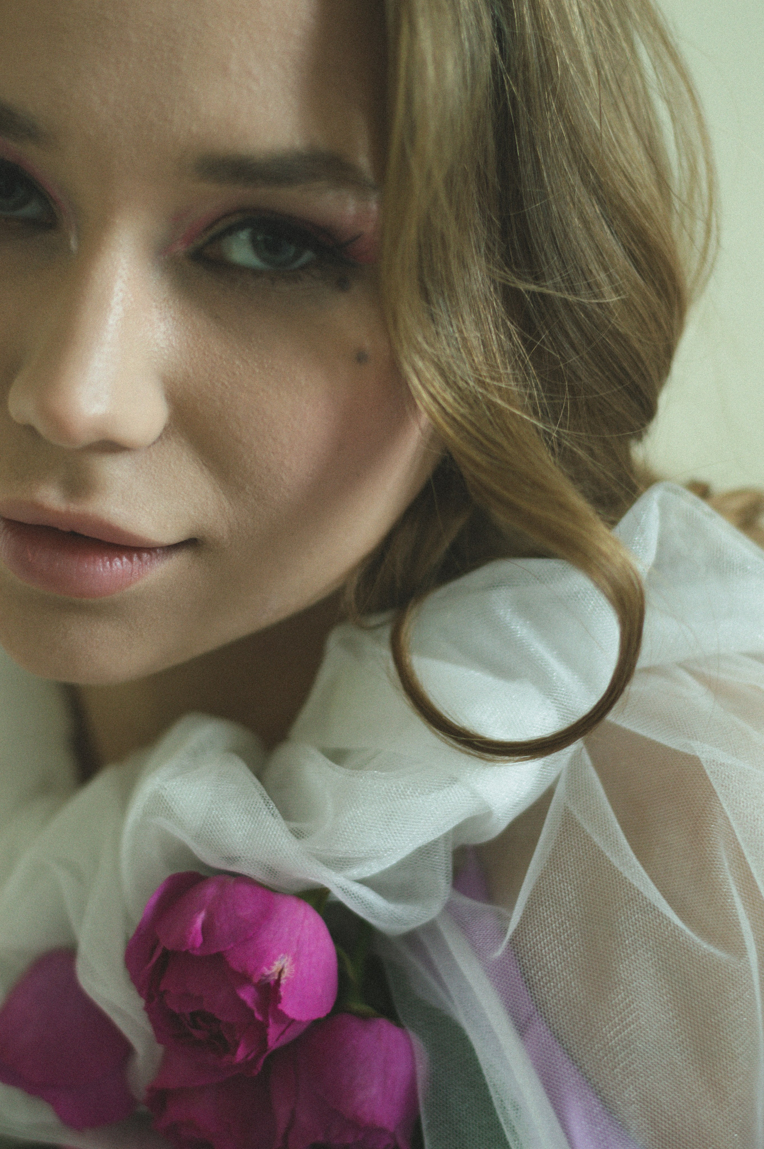 Портретная фотосессия в студии. Карина. Портретный и лавстори фотограф в Стерлитамаке Альбина Шарт