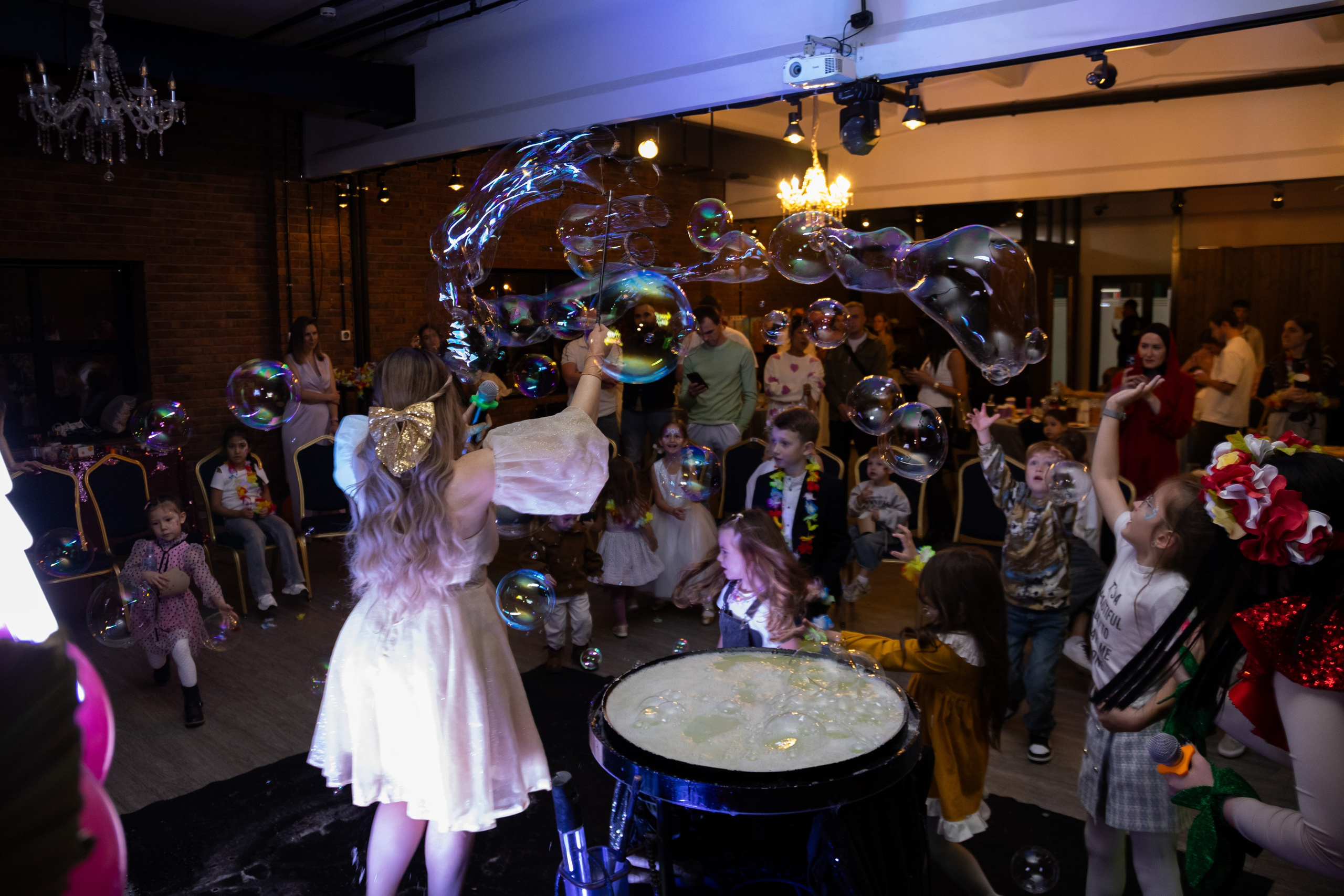 День Рожденья Оливия 7 лет. Портретный Студийный и уличный фотограф Москва. Индивидуальные, Семейные, Беременность, Будуар, Каталог, контент съемки для блога и бизнеса