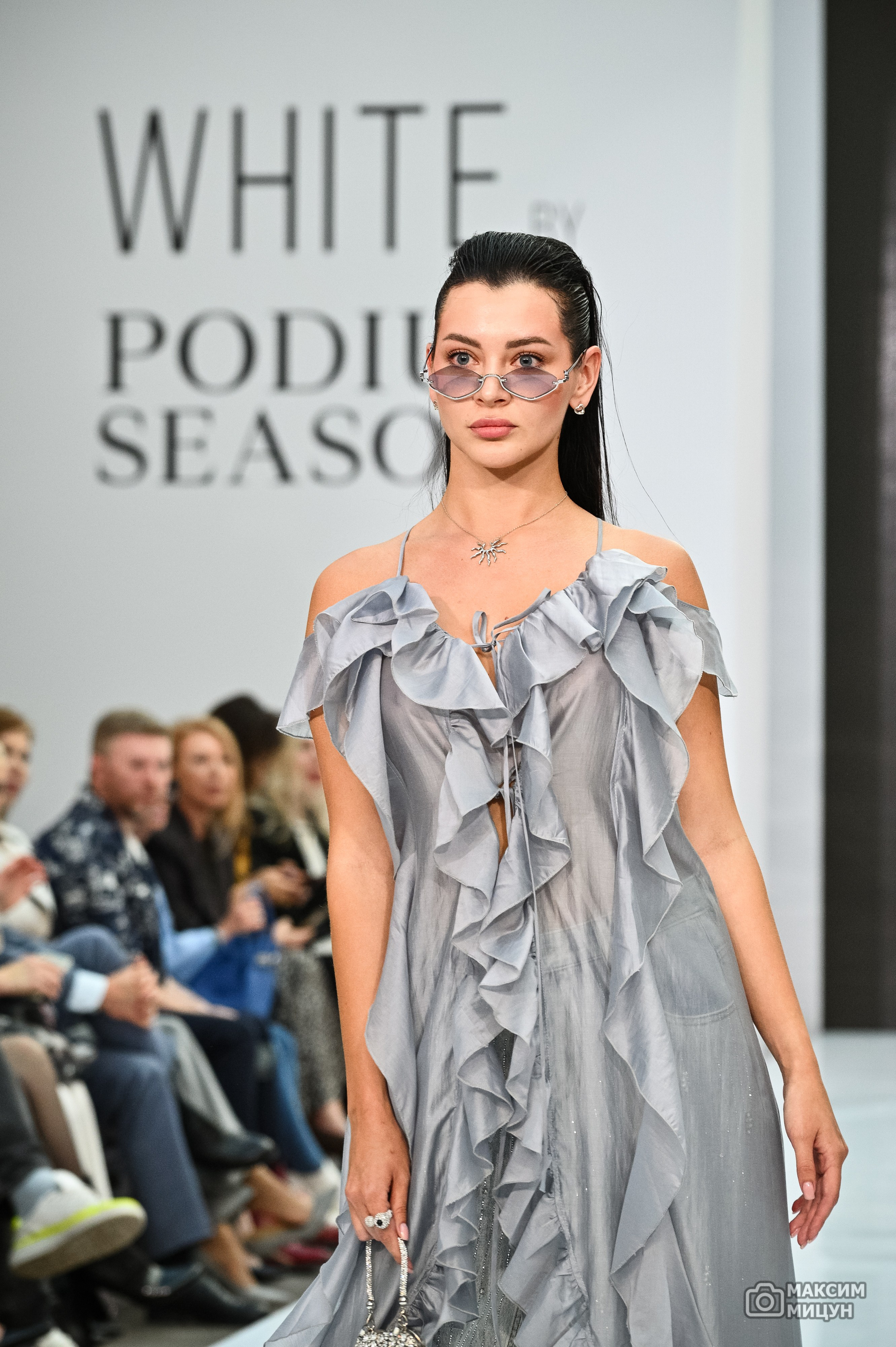 Модные показы. Фотограф Максим Мицун. Портрет, свадьба, репортаж, каталог