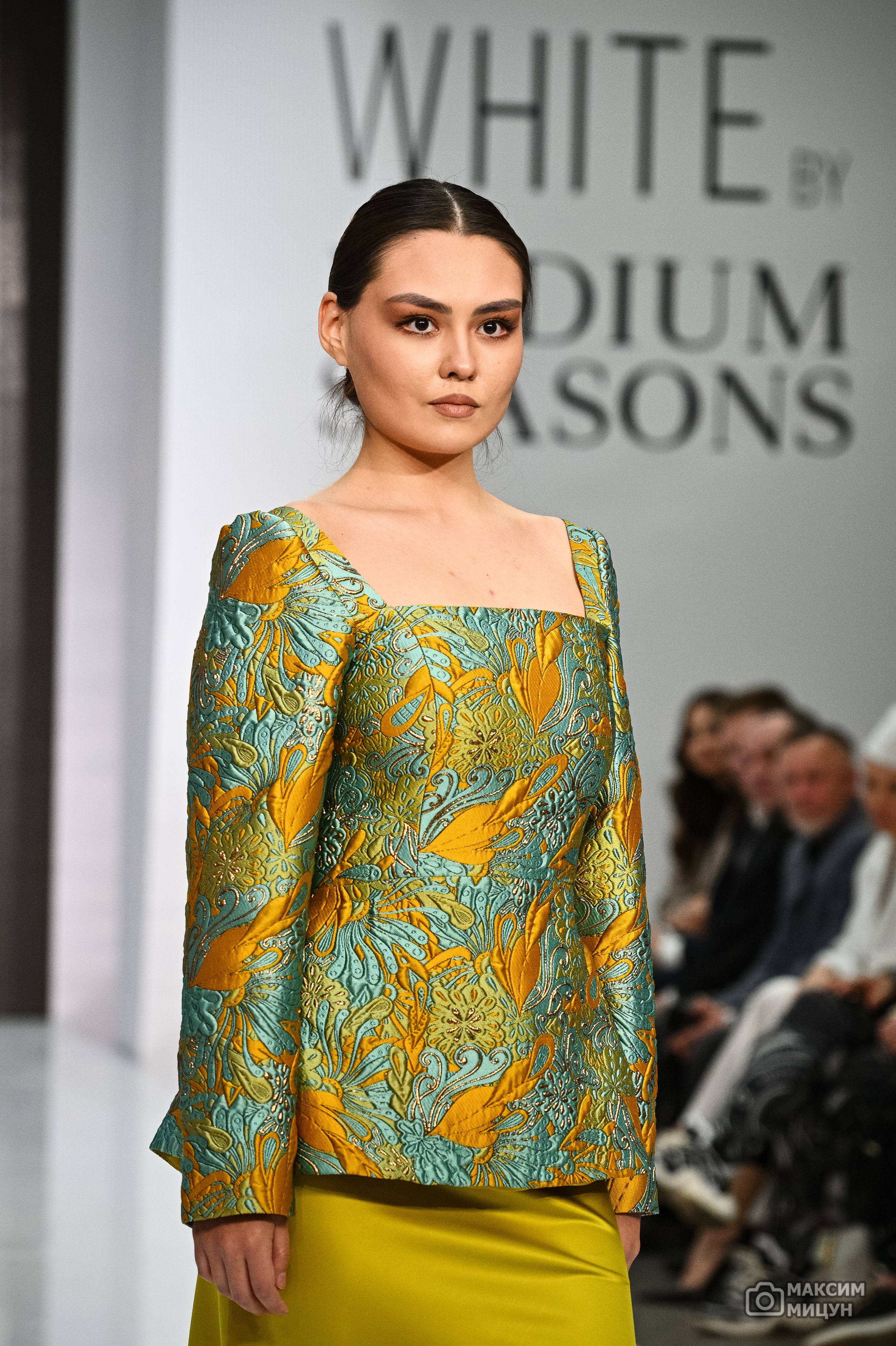 Модные показы. Фотограф Максим Мицун. Портрет, свадьба, репортаж, каталог