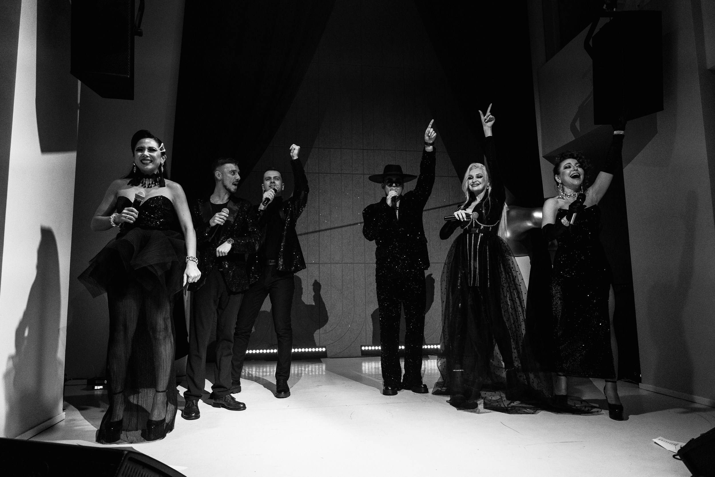 BIG GALA CONCERT. BENUAR Restaurant