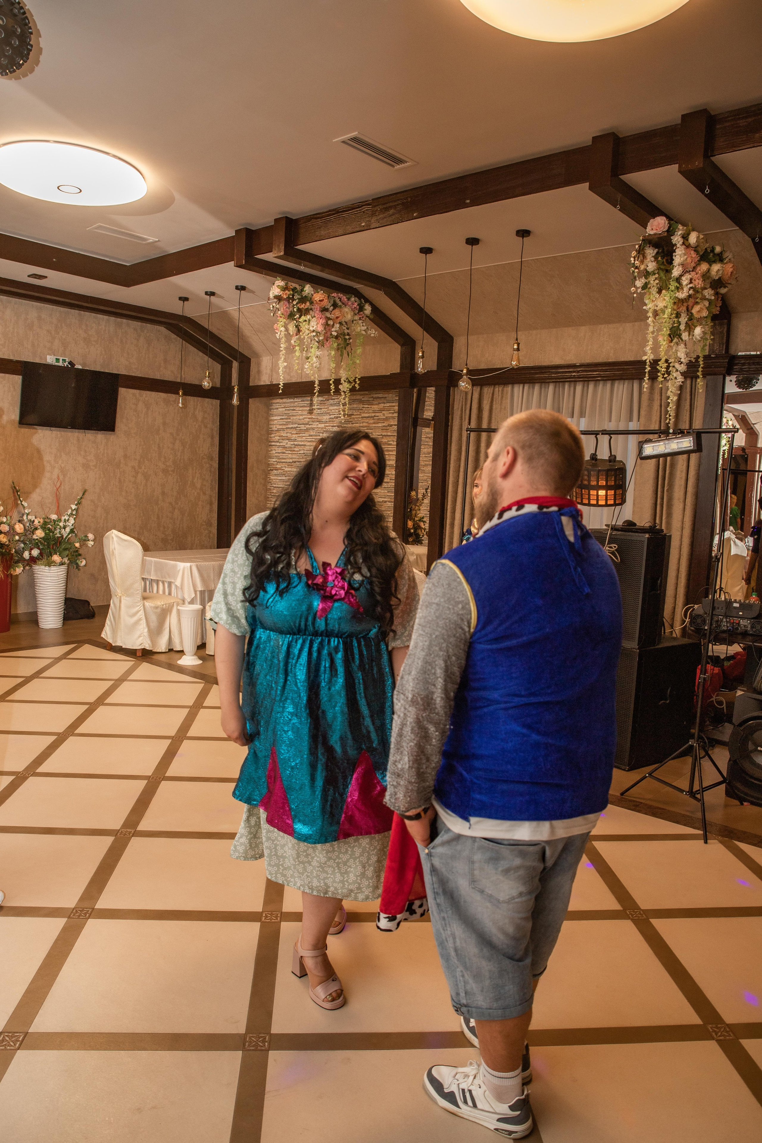 Репортаж торжества в ресторане. Семейный свадебный интерьерный фотограф Тверь Санкт- Марина Свистунова