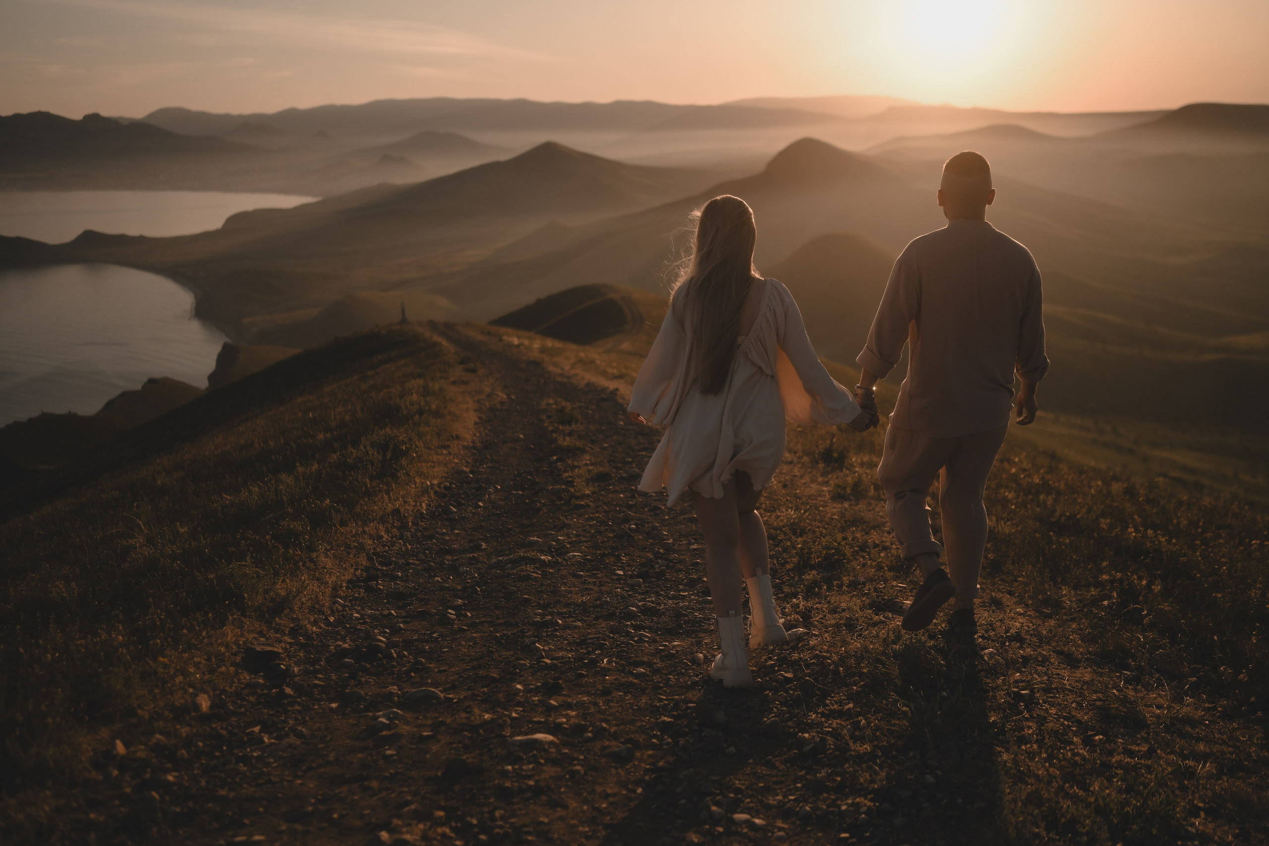 Love story фотосессия  ,фотосессии, фотография пары, фотосессия для пары Море , Крым , фотосессия лов стори , love story, идея для love story фотосессия горы , джан кутаран ,свадебный фотограф ,фотограф Крым ,фотосессия Крым  Свадебная фотосессия, позы для свадебной прогулки, жених и невеста, свадьба Фотосессия пары, love story, фотосессия в поле, летняя фотосессия, любить, идеи фотосессии пары