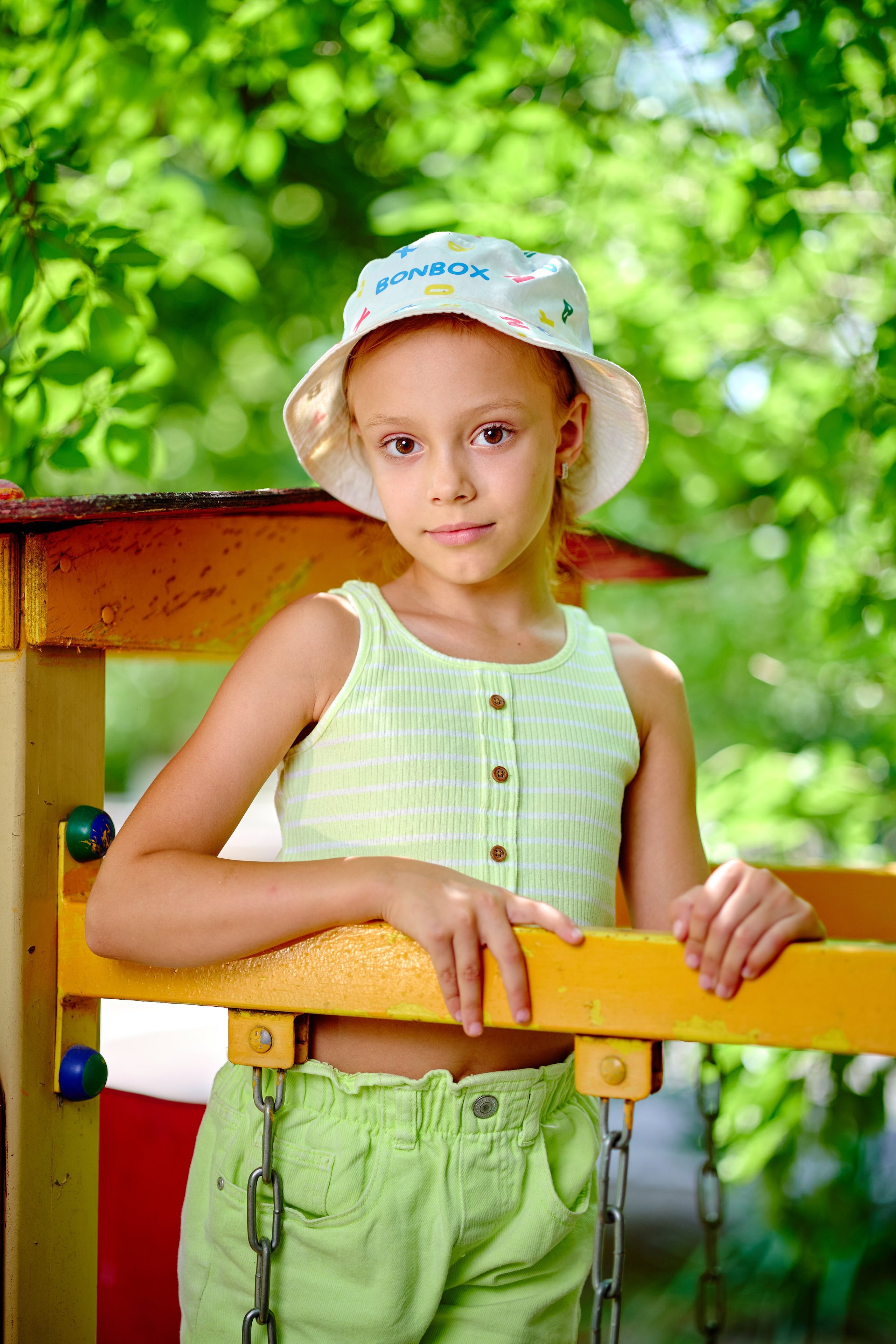 Пример летней съемки в детском саду № 92 Старшая группа Радуга. Фотограф Выпускные альбомы Таганрог Сергей Коробченко