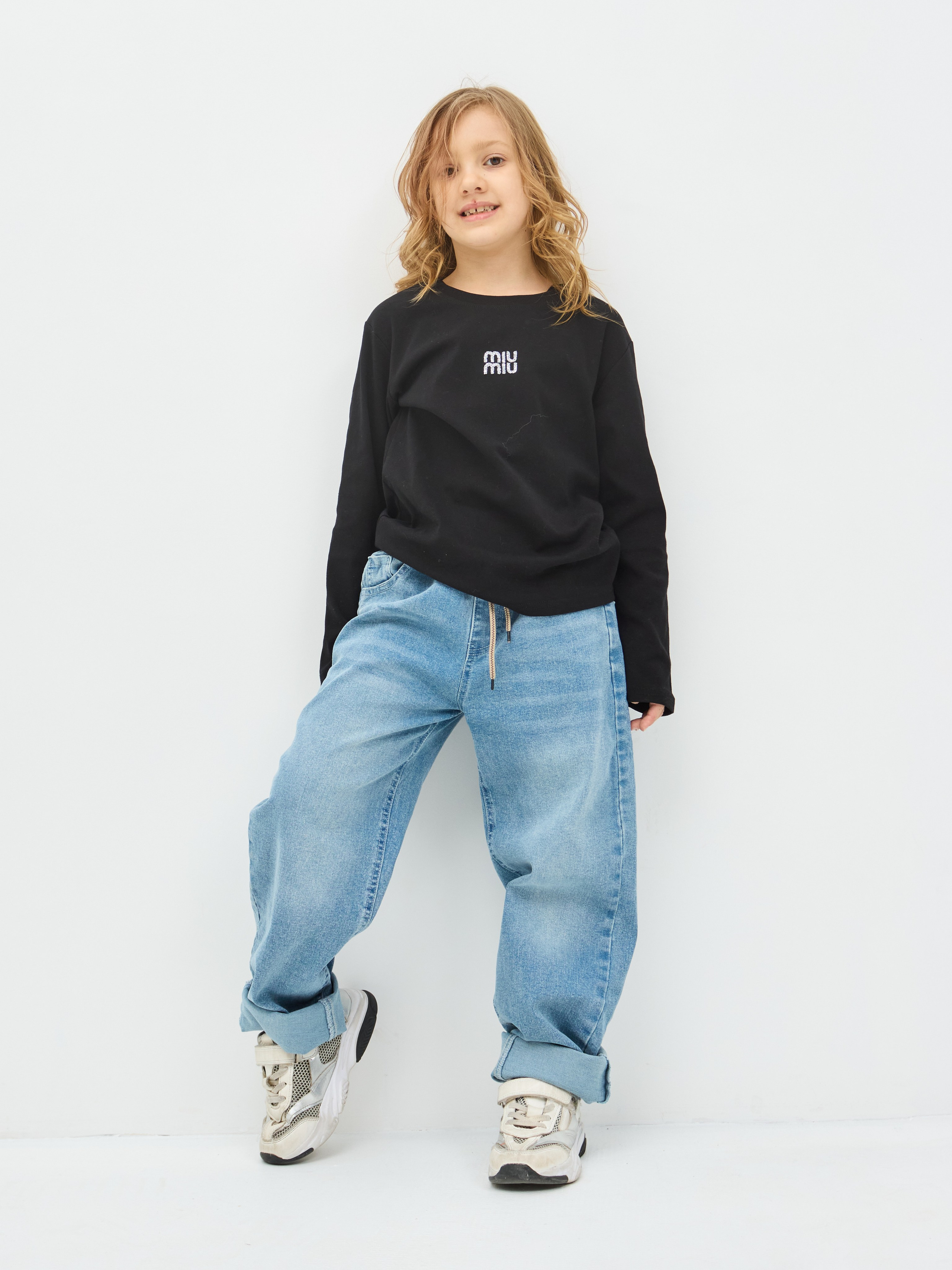 Детская каталожная фотосъёмка. Фотосъёмка для марктеплейсов Studio 11.11