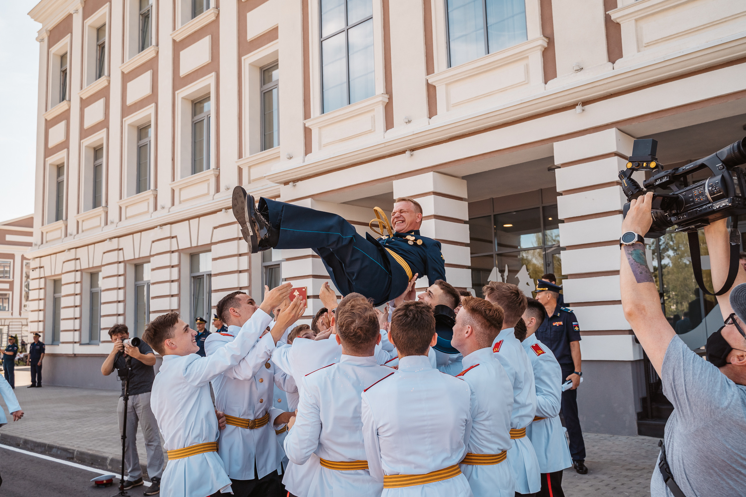 Выпускной. Фотограф Леонид Смирнов | Репортажи | Автосъемки | Выпускные