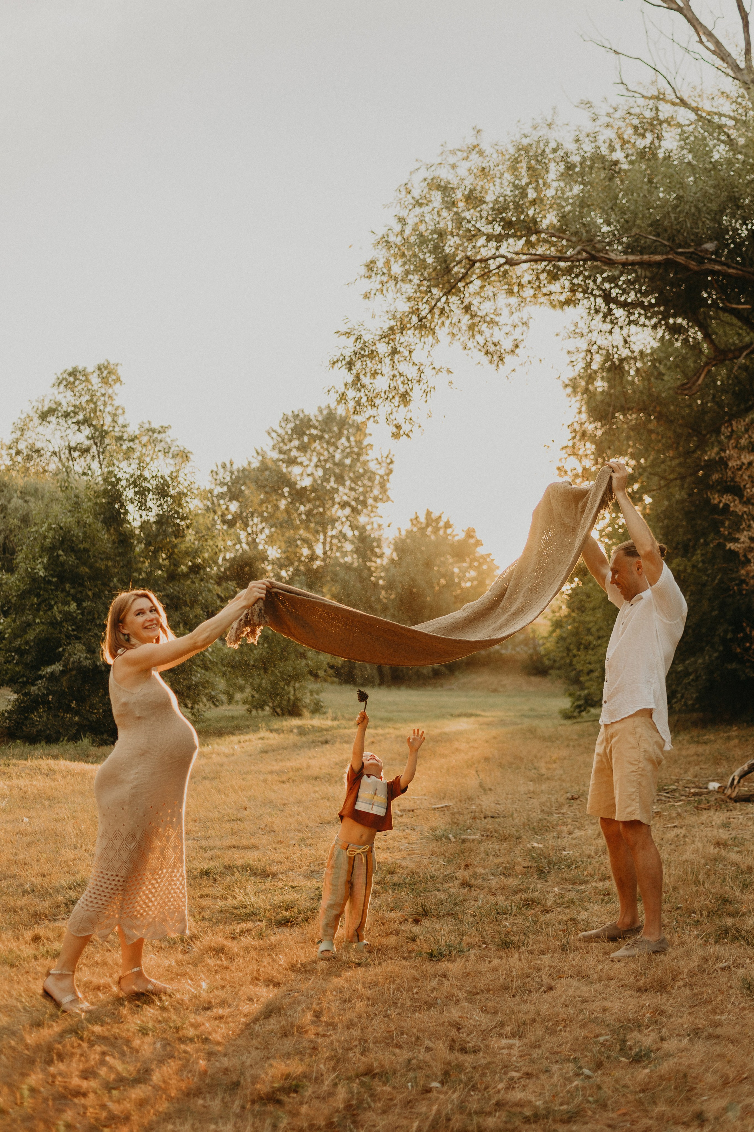 Семейная прогулка в ожидании второго. Фотограф в Краснодаре Евгения Михаевич