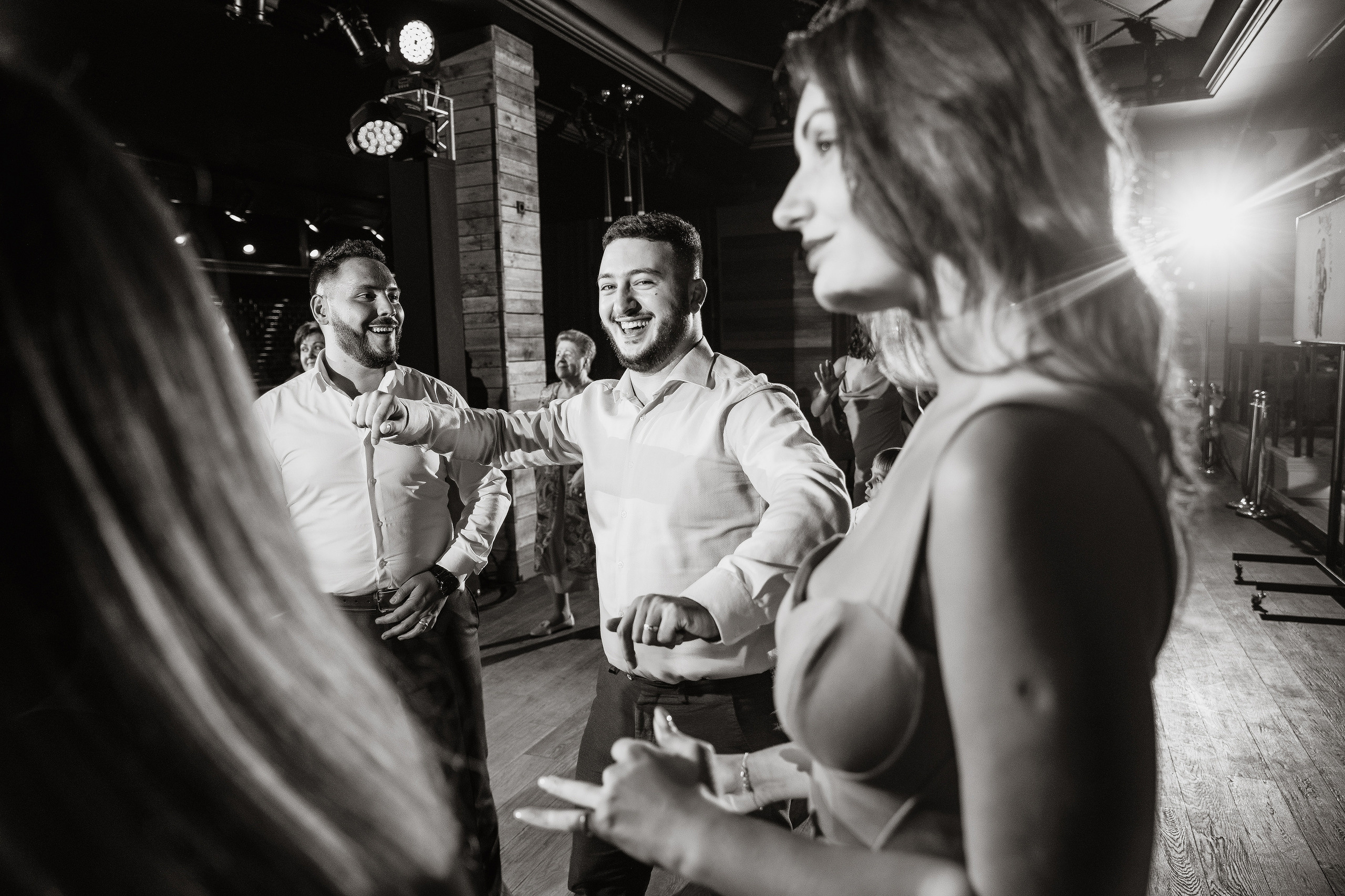 Красотка и брутал. Свадебный фотограф москва