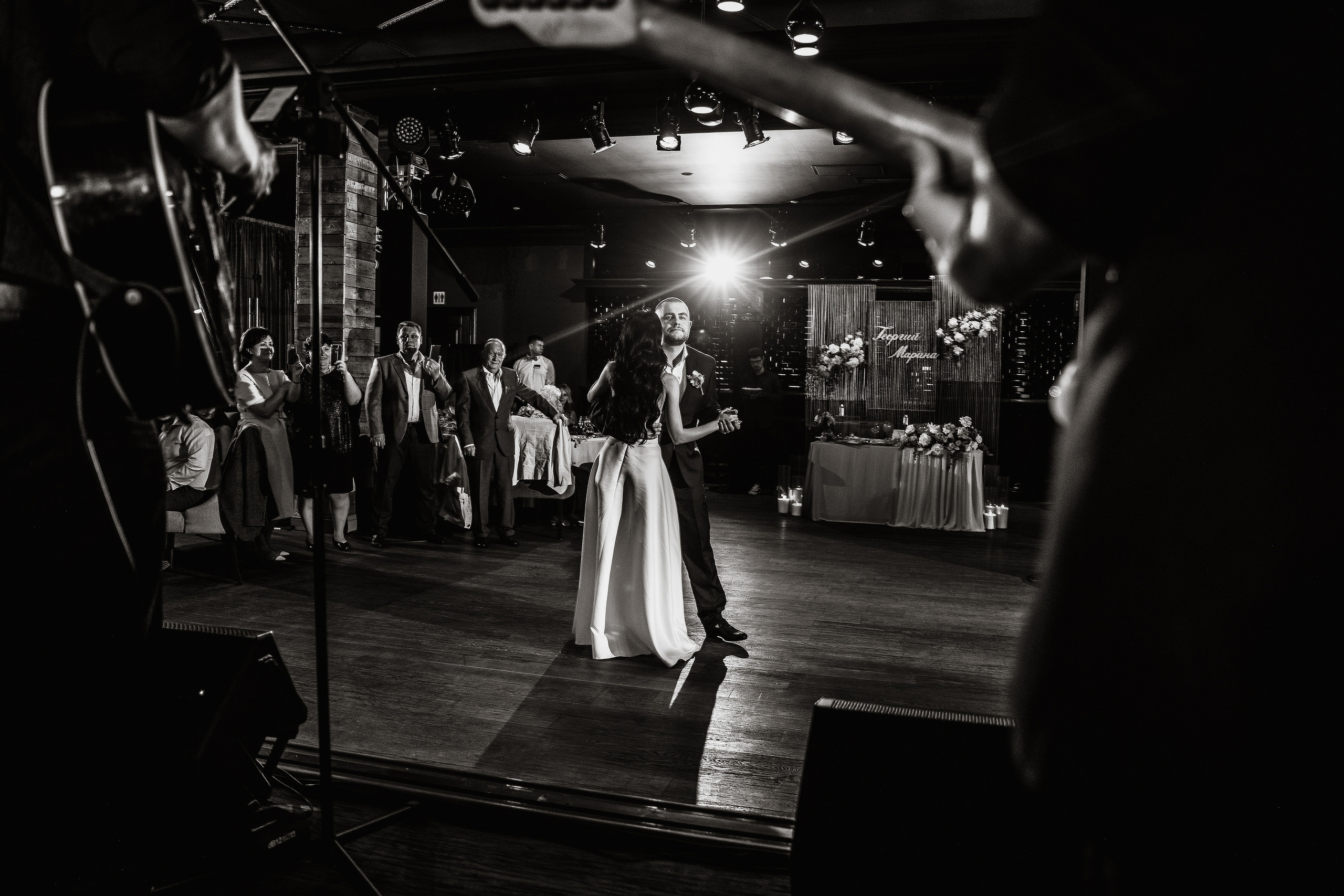 Красотка и брутал. Свадебный фотограф москва