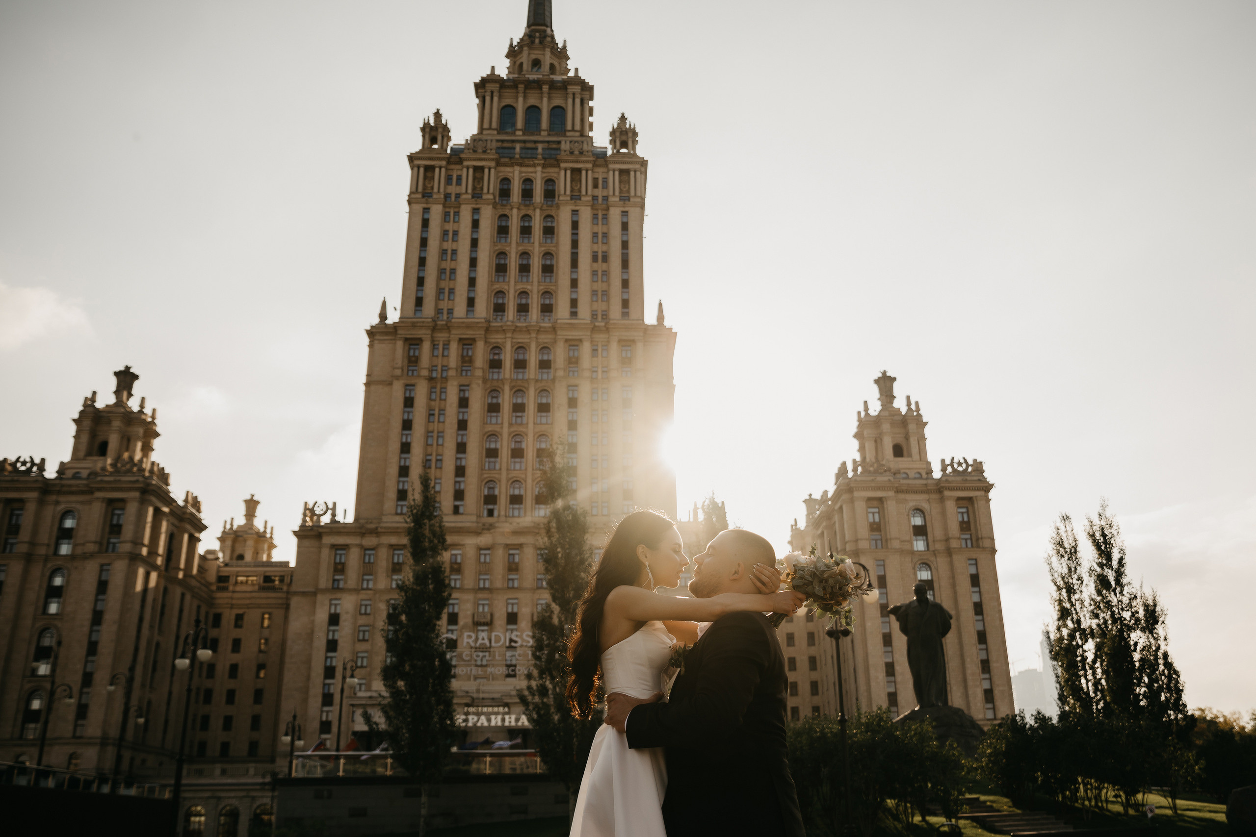 Красотка и брутал. Свадебный фотограф москва
