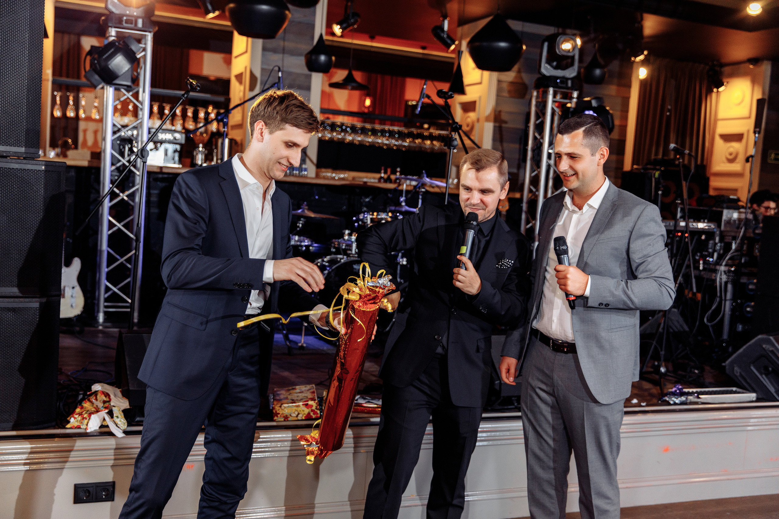 Красотка и брутал. Свадебный фотограф москва