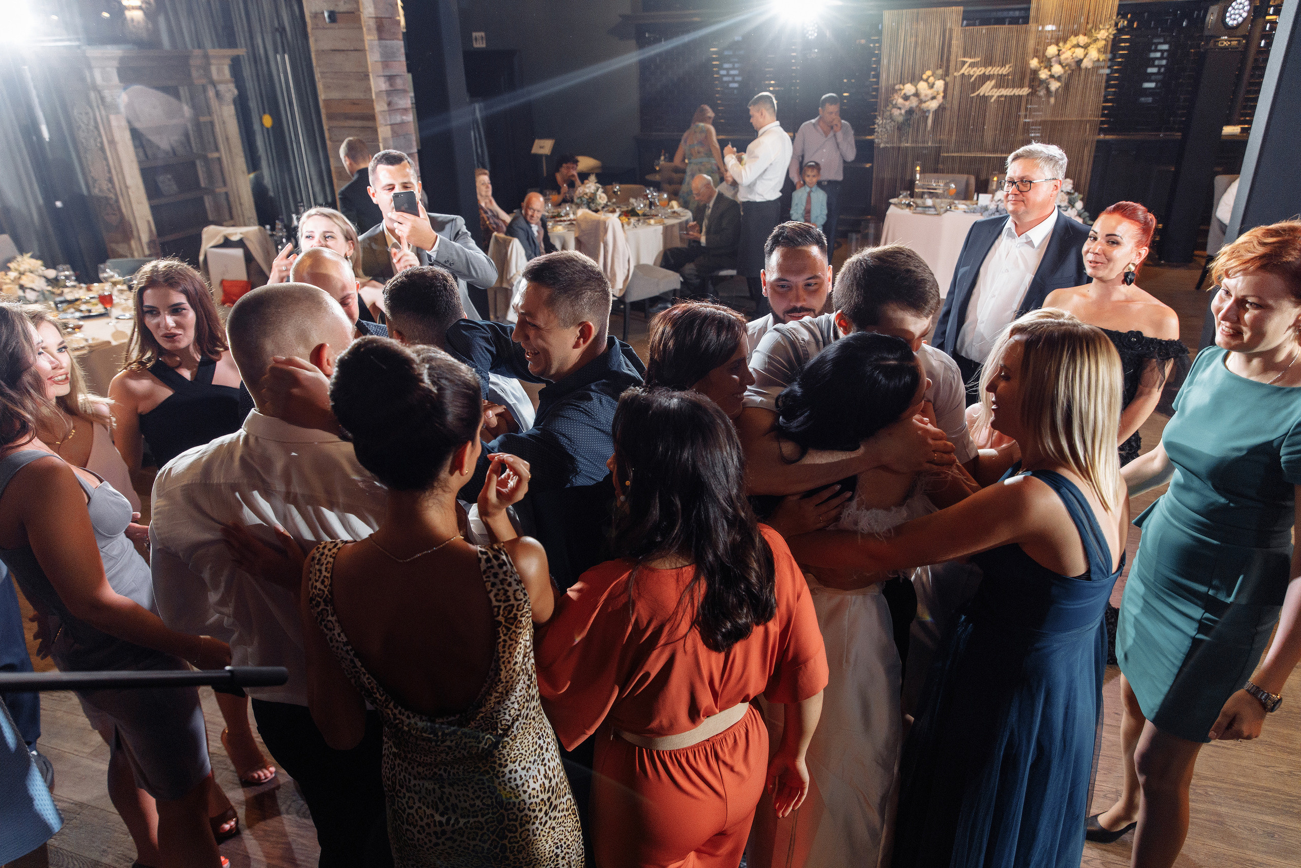 Красотка и брутал. Свадебный фотограф москва