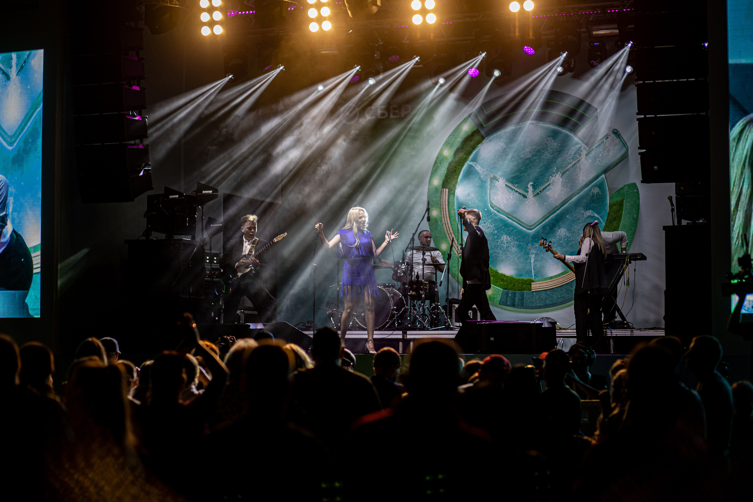 Сбер. Открытие фонтана на площади г. Владивостока