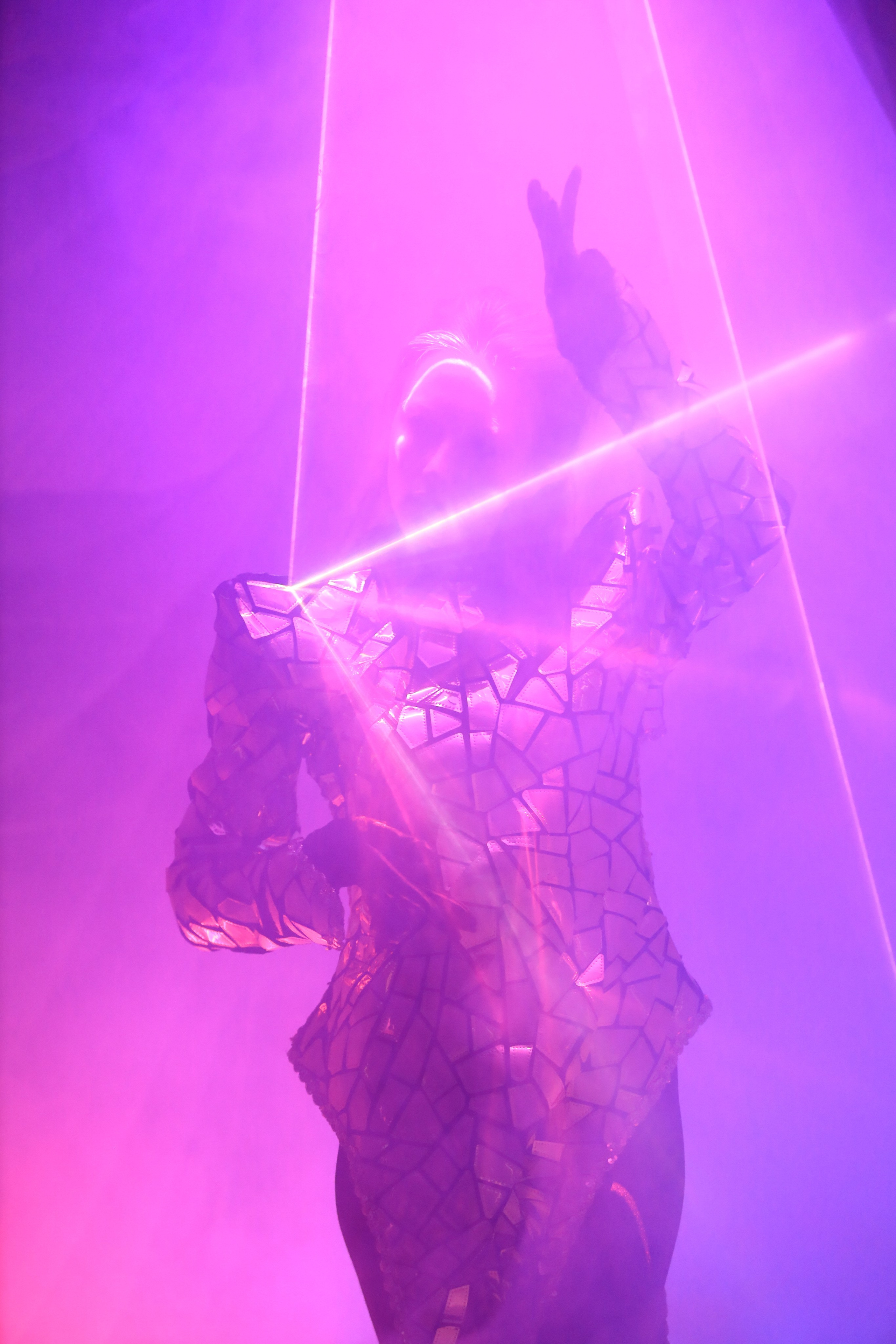 Лазерное шоу. Съемка в студии под ваш запрос, студийные съемки, фотографии архитектурных объектов — Александр Евстигнеев — фотограф Москва