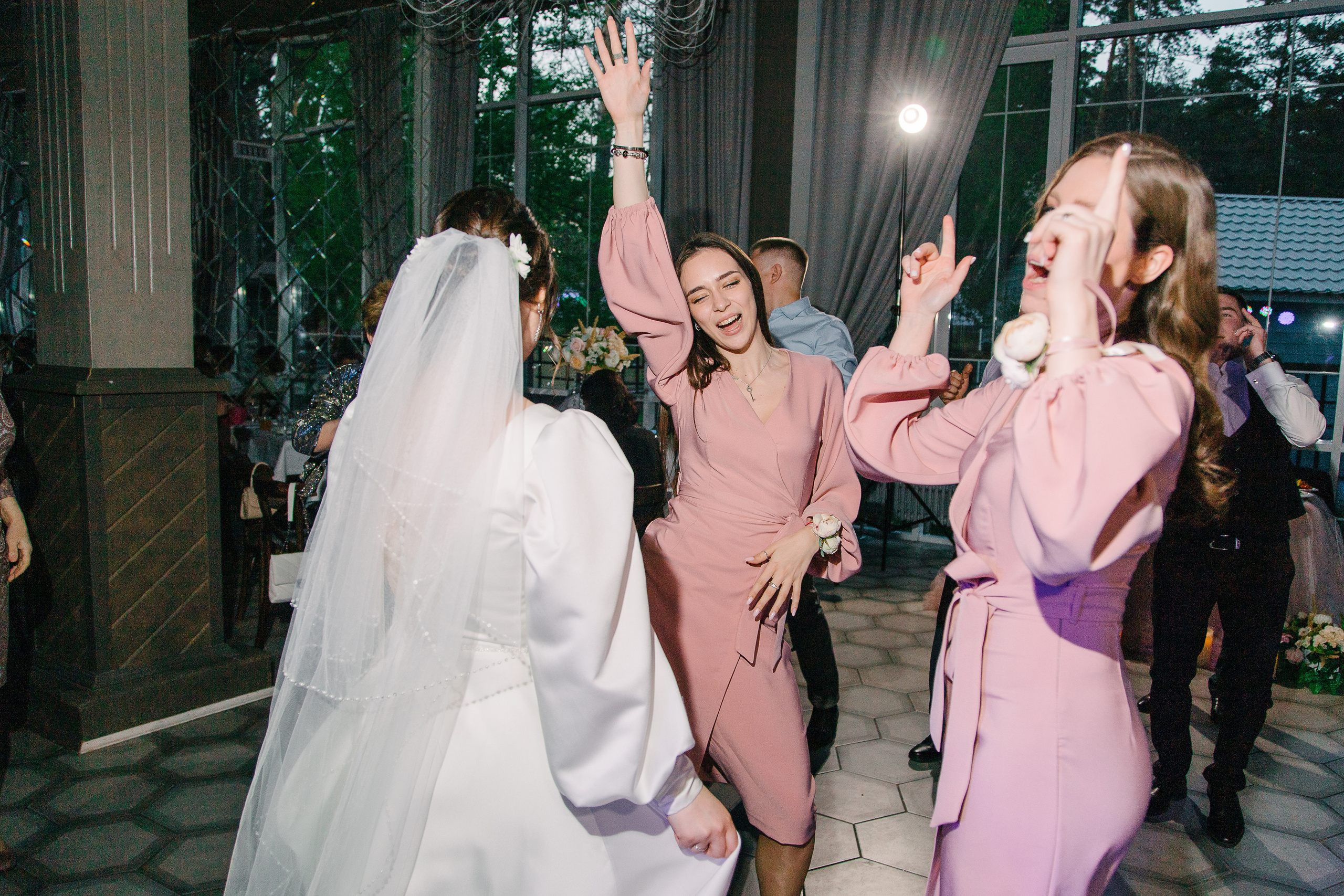 День Лизы и Артёма. 1.05.22. Свадебный фотограф Москва Воронеж Ленкова Ксения